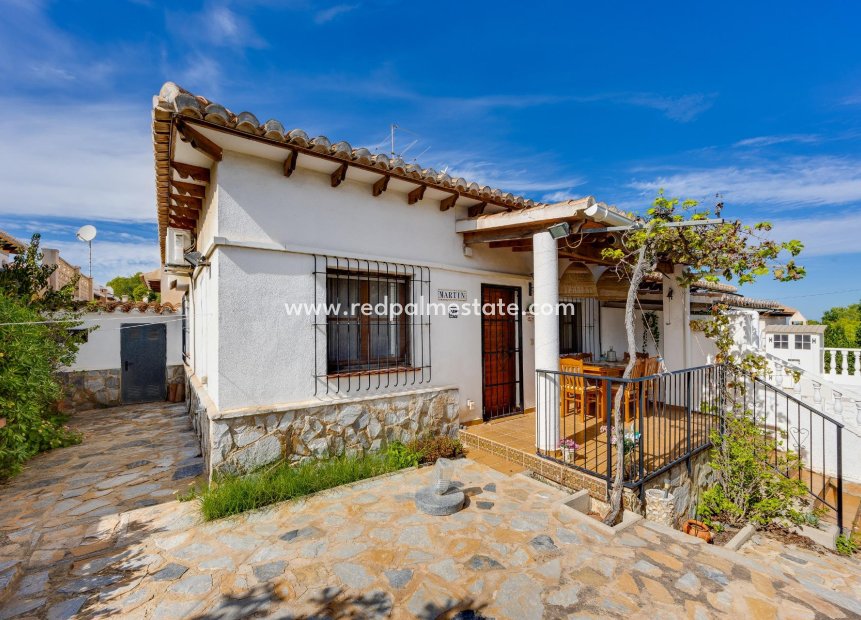 Återförsäljning - Bungalow -
Torrevieja - Los balcones