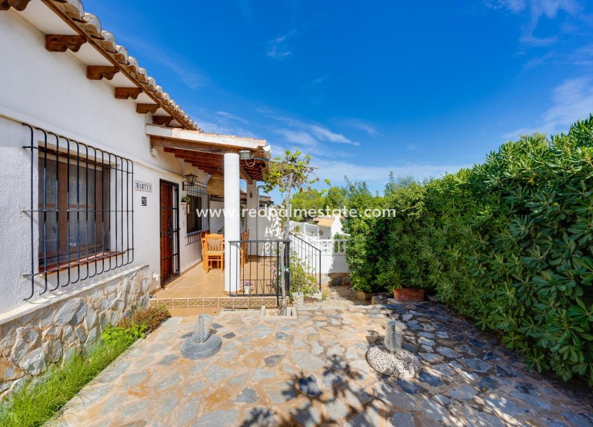 Återförsäljning - Bungalow -
Torrevieja - Los balcones
