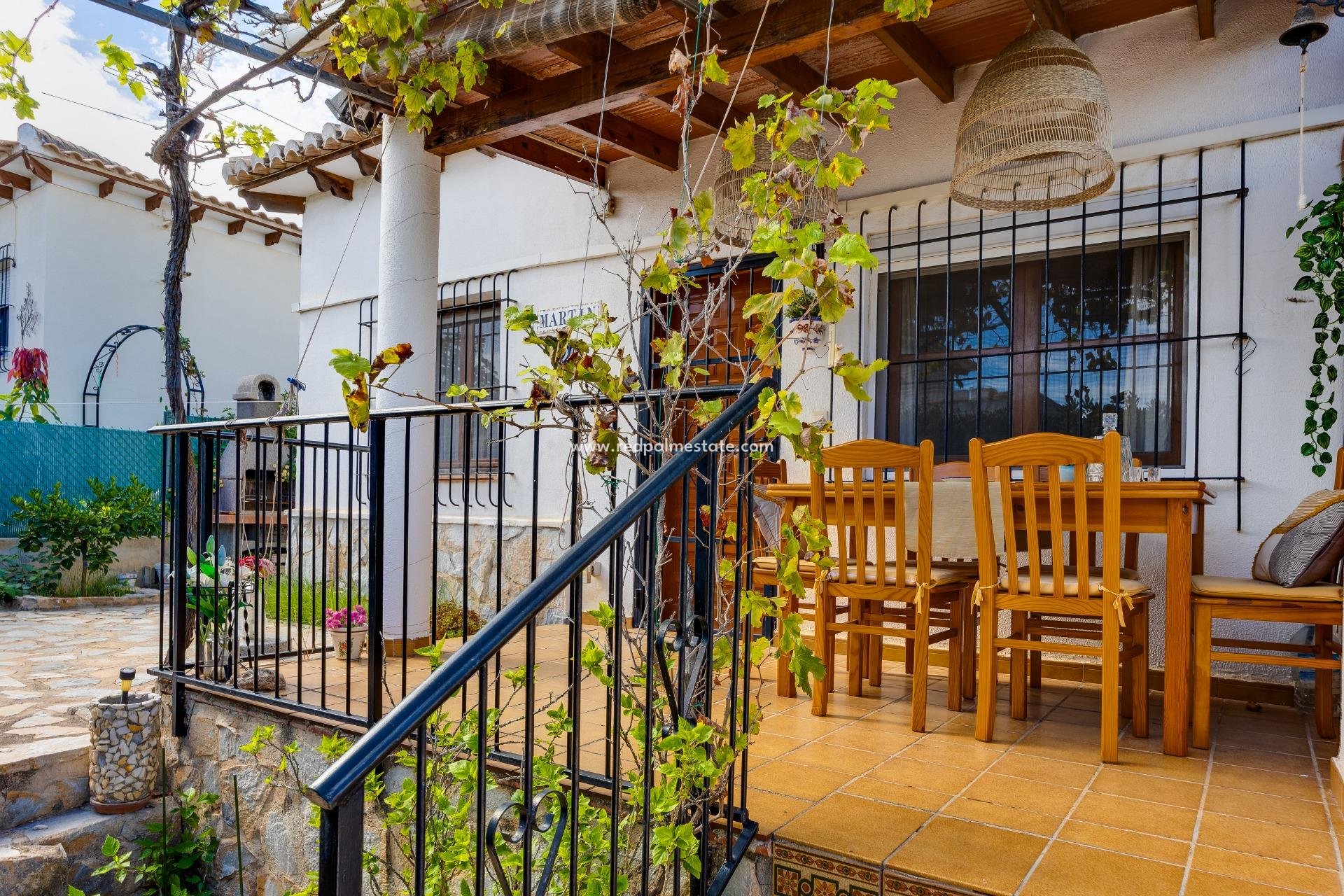 Återförsäljning - Bungalow -
Torrevieja - Los balcones