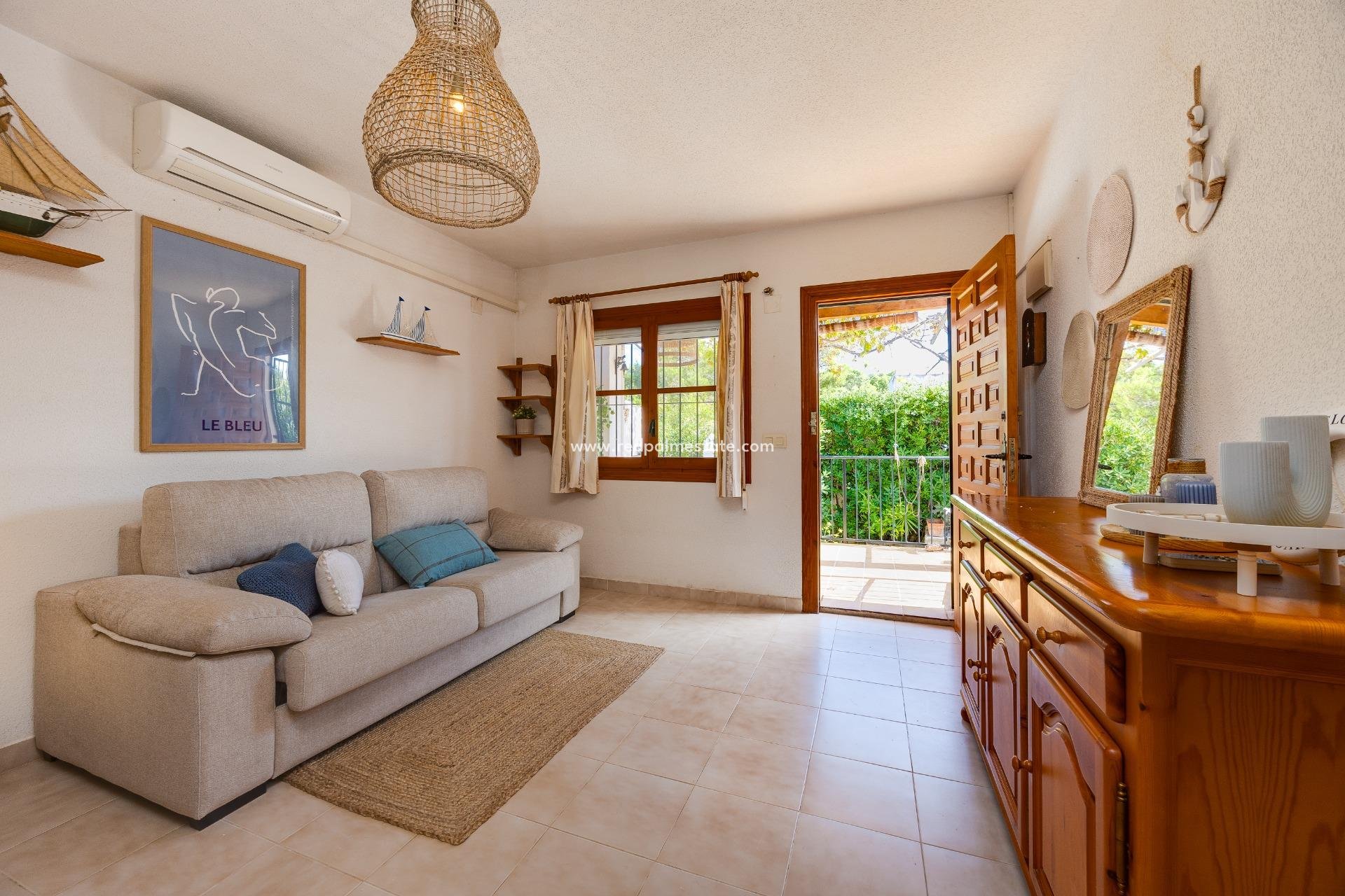 Återförsäljning - Bungalow -
Torrevieja - Los balcones