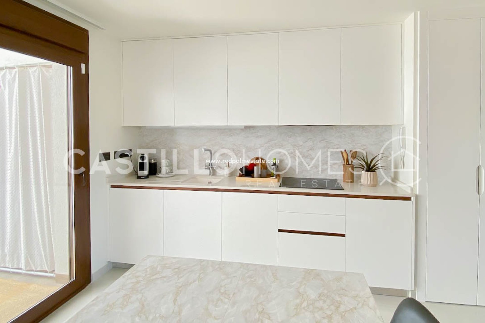 Återförsäljning - Bungalow -
Torrevieja - Los balcones