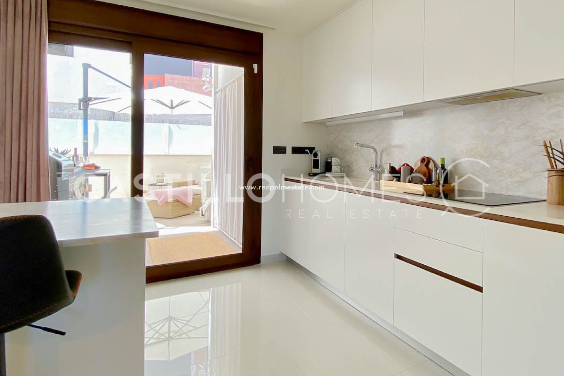 Återförsäljning - Bungalow -
Torrevieja - Los balcones