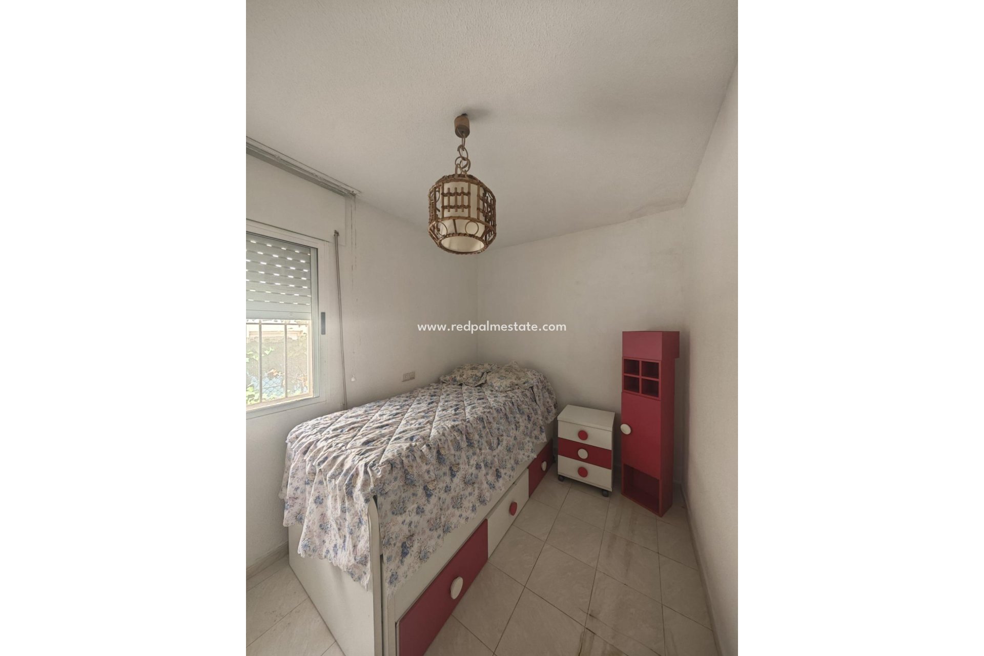 Återförsäljning - Bungalow -
Torrevieja - Los balcones