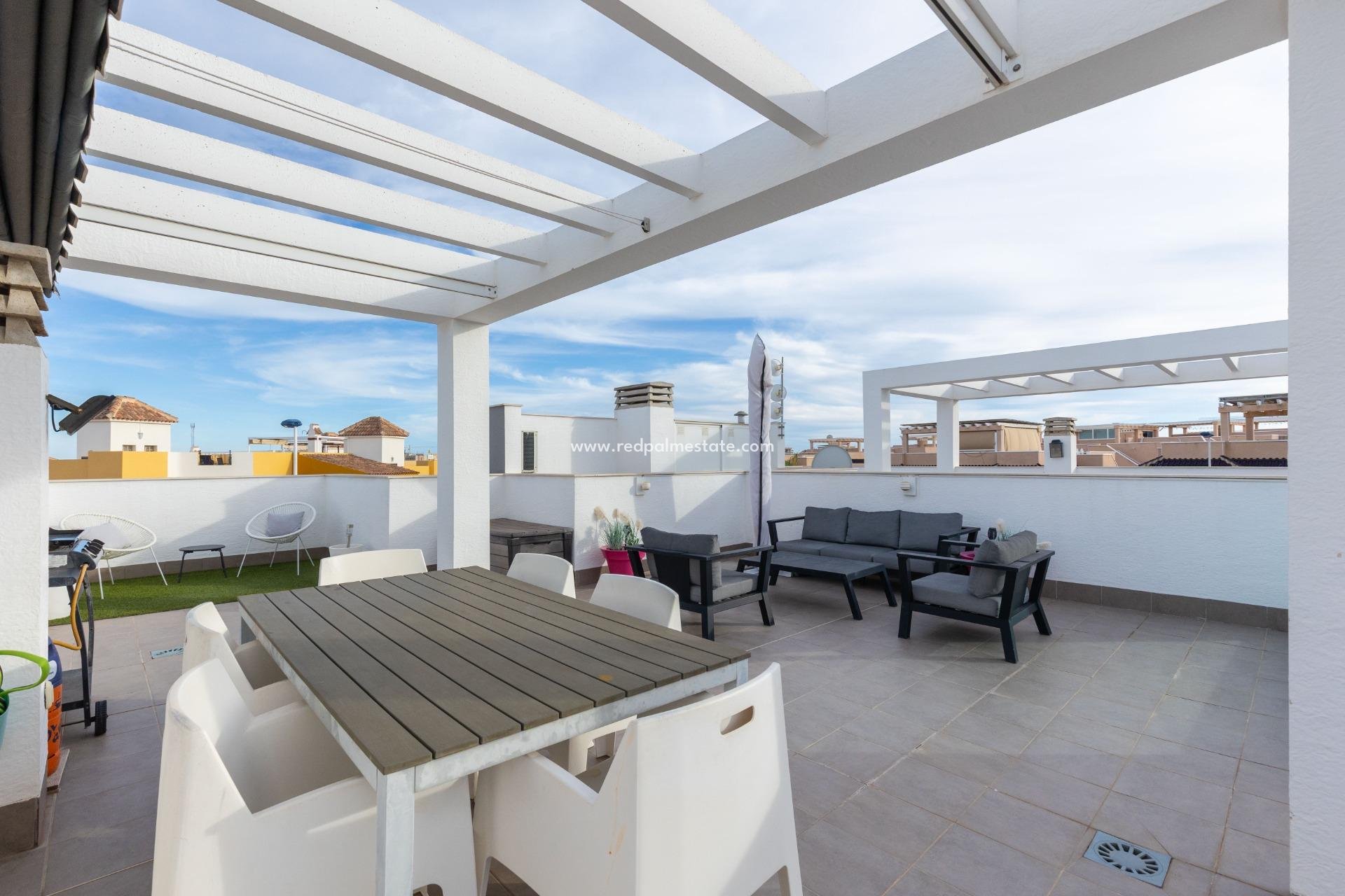 Återförsäljning - Bungalow -
Torrevieja - Los balcones