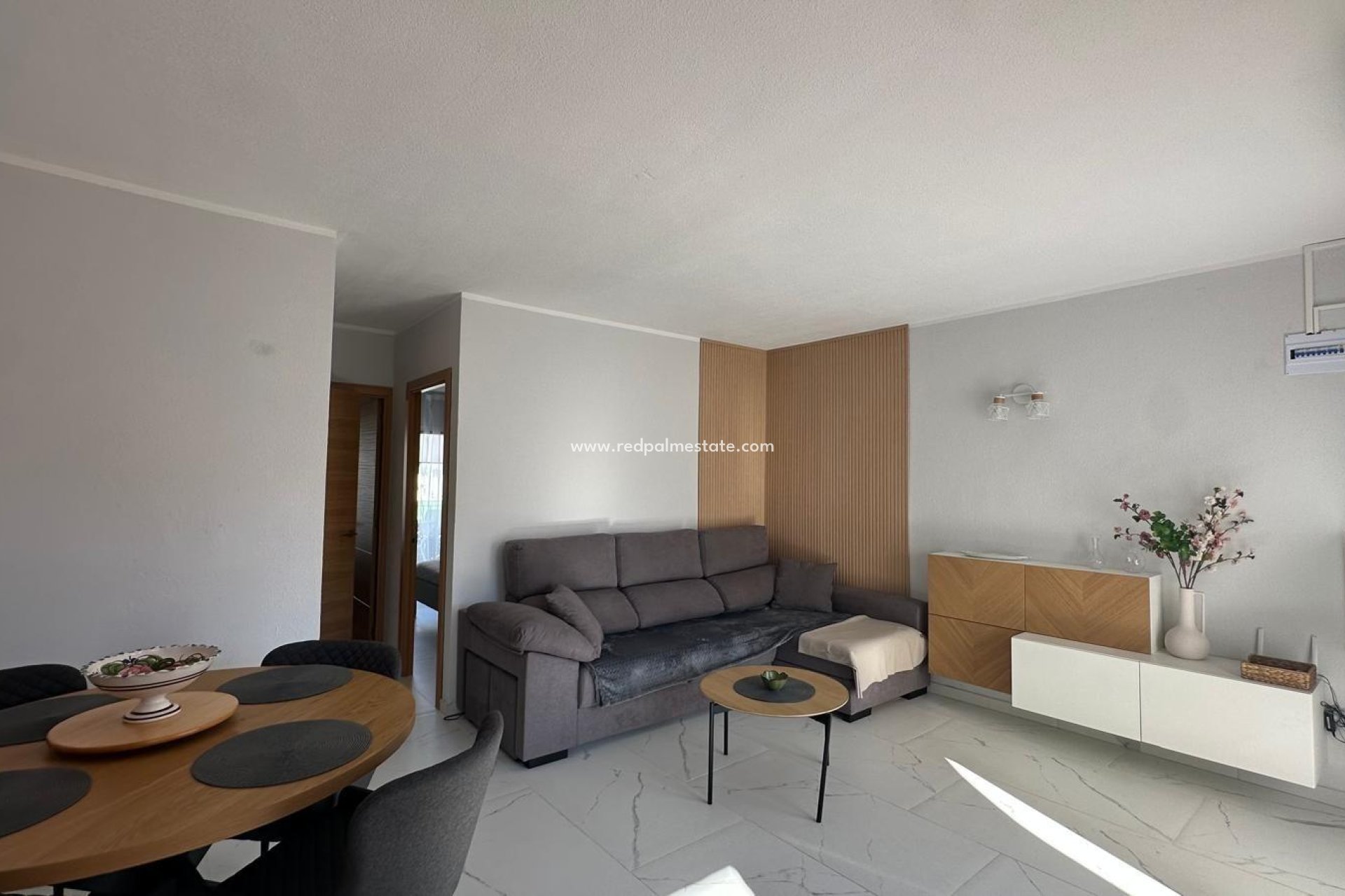 Återförsäljning - Bungalow -
Torrevieja - Los balcones