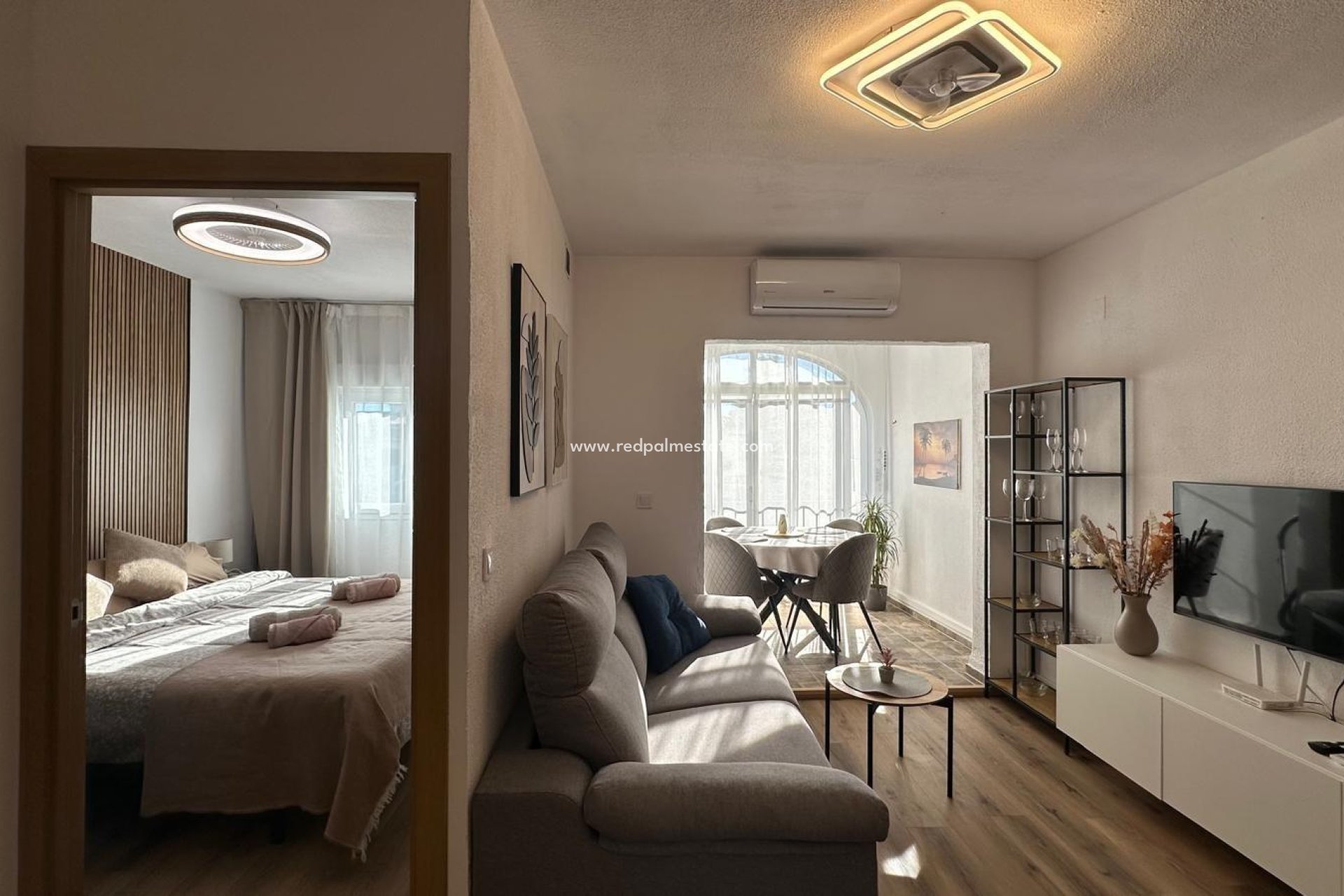 Återförsäljning - Bungalow -
Torrevieja - Los balcones