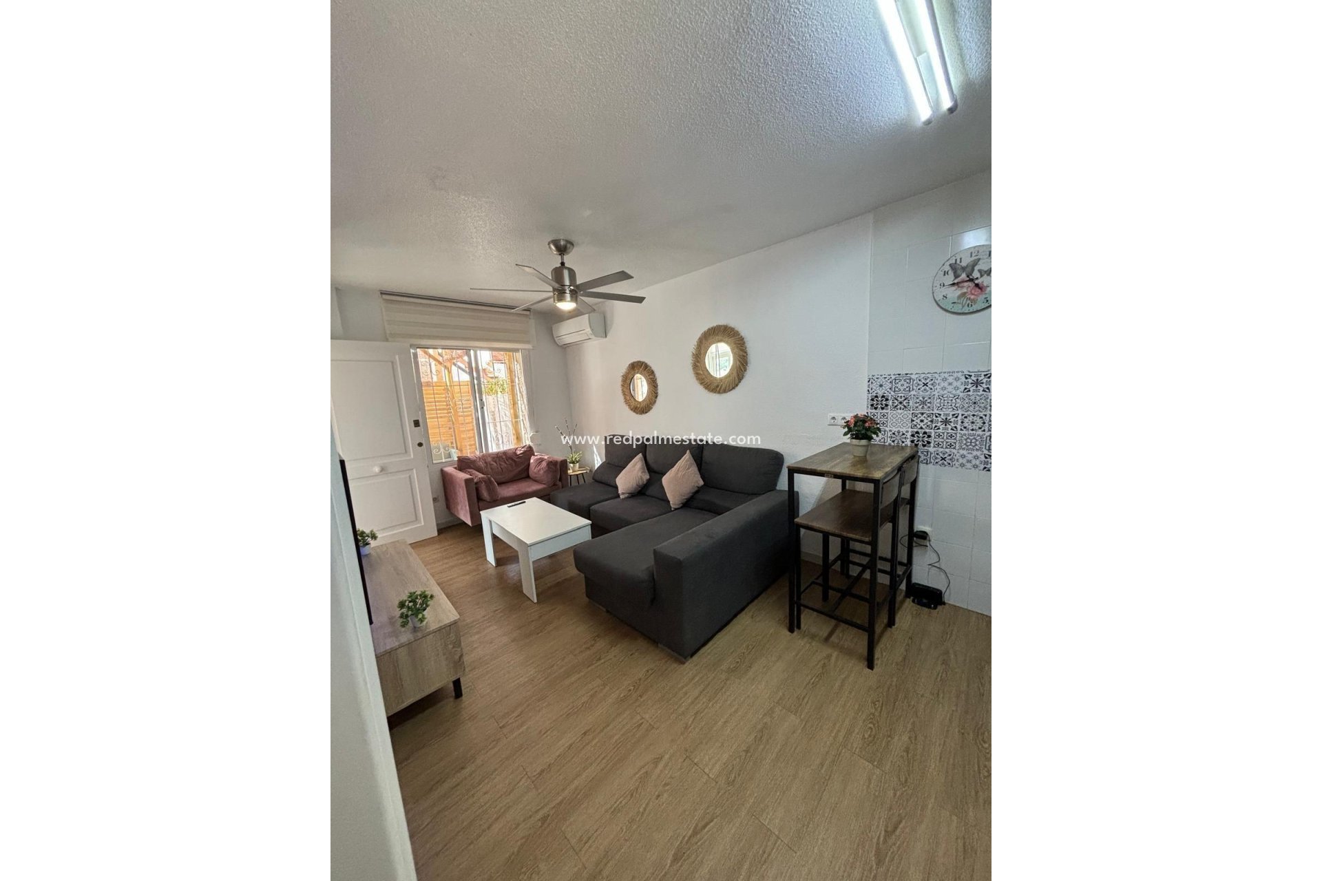 Återförsäljning - Bungalow -
Torrevieja - Los balcones