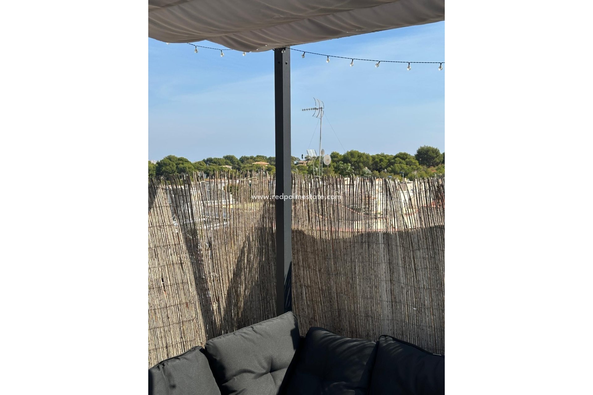 Återförsäljning - Bungalow -
Torrevieja - Los balcones