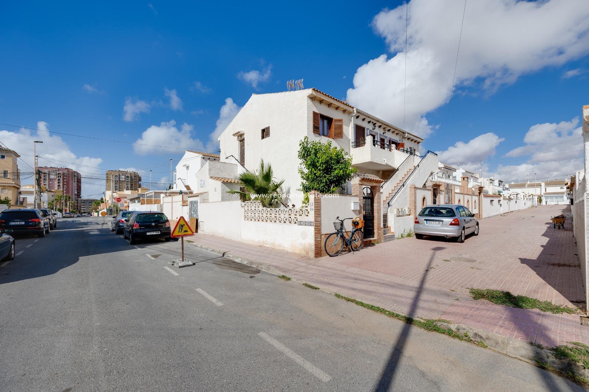 Återförsäljning - Bungalow -
Torrevieja - Los Frutales