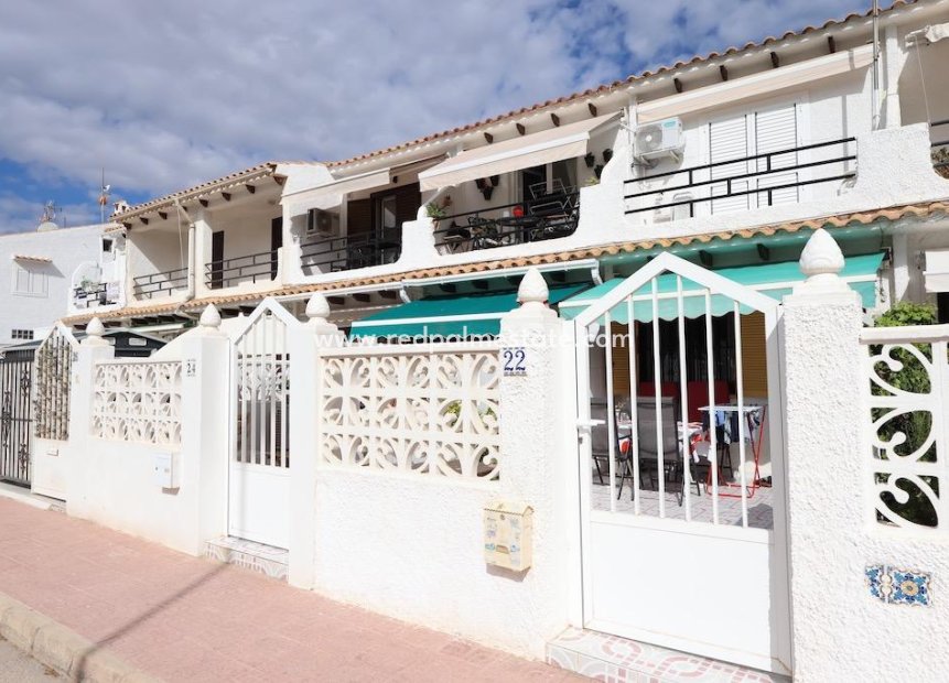 Återförsäljning - Bungalow -
Torrevieja - Los Frutales