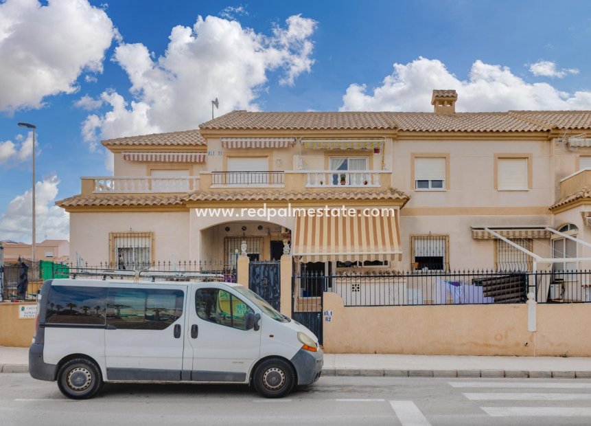 Återförsäljning - Bungalow -
Torrevieja - Nueva Torrevieja - Aguas Nuevas