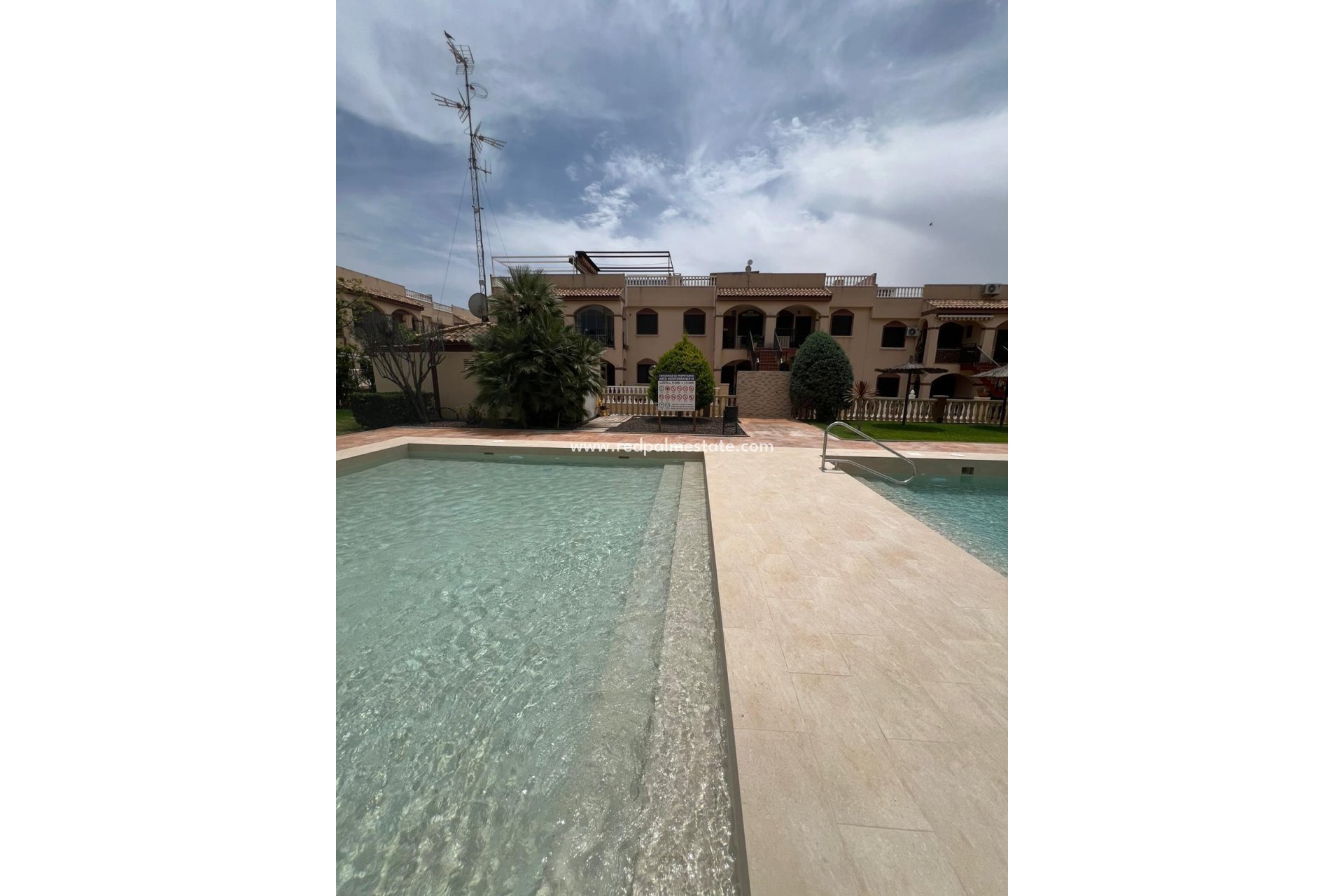 Återförsäljning - Bungalow -
Torrevieja - Parque Acuático - Sector 25
