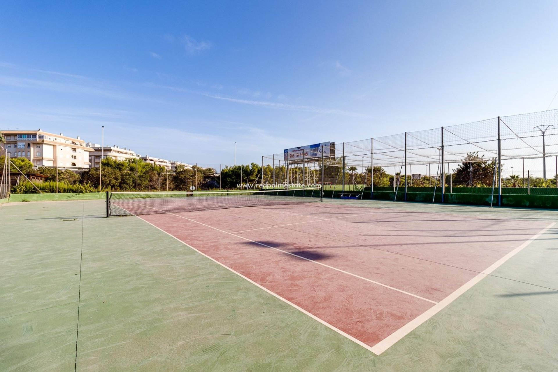 Återförsäljning - Bungalow -
Torrevieja - Parque las naciones