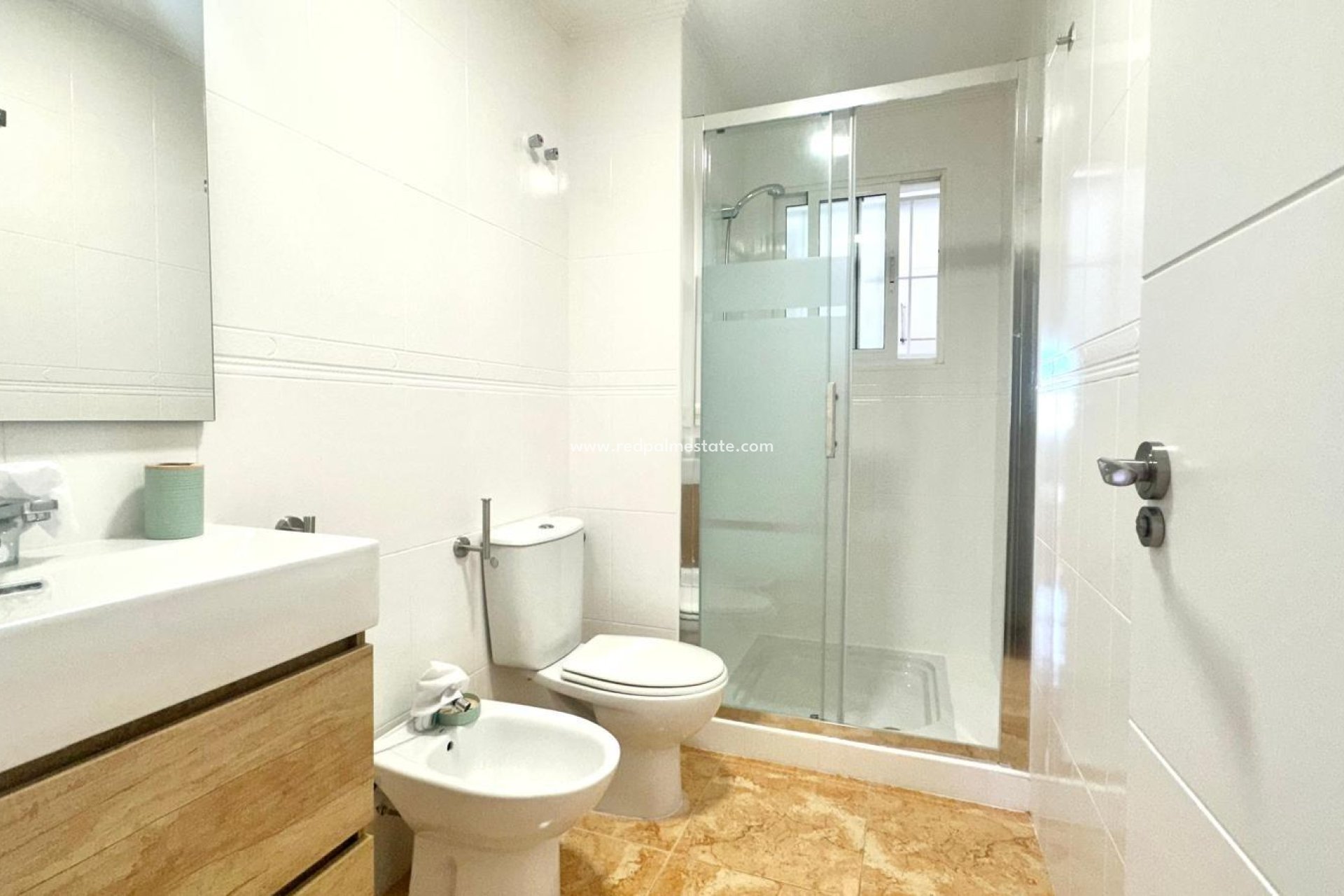 Återförsäljning - Bungalow -
Torrevieja - Playa de los Locos