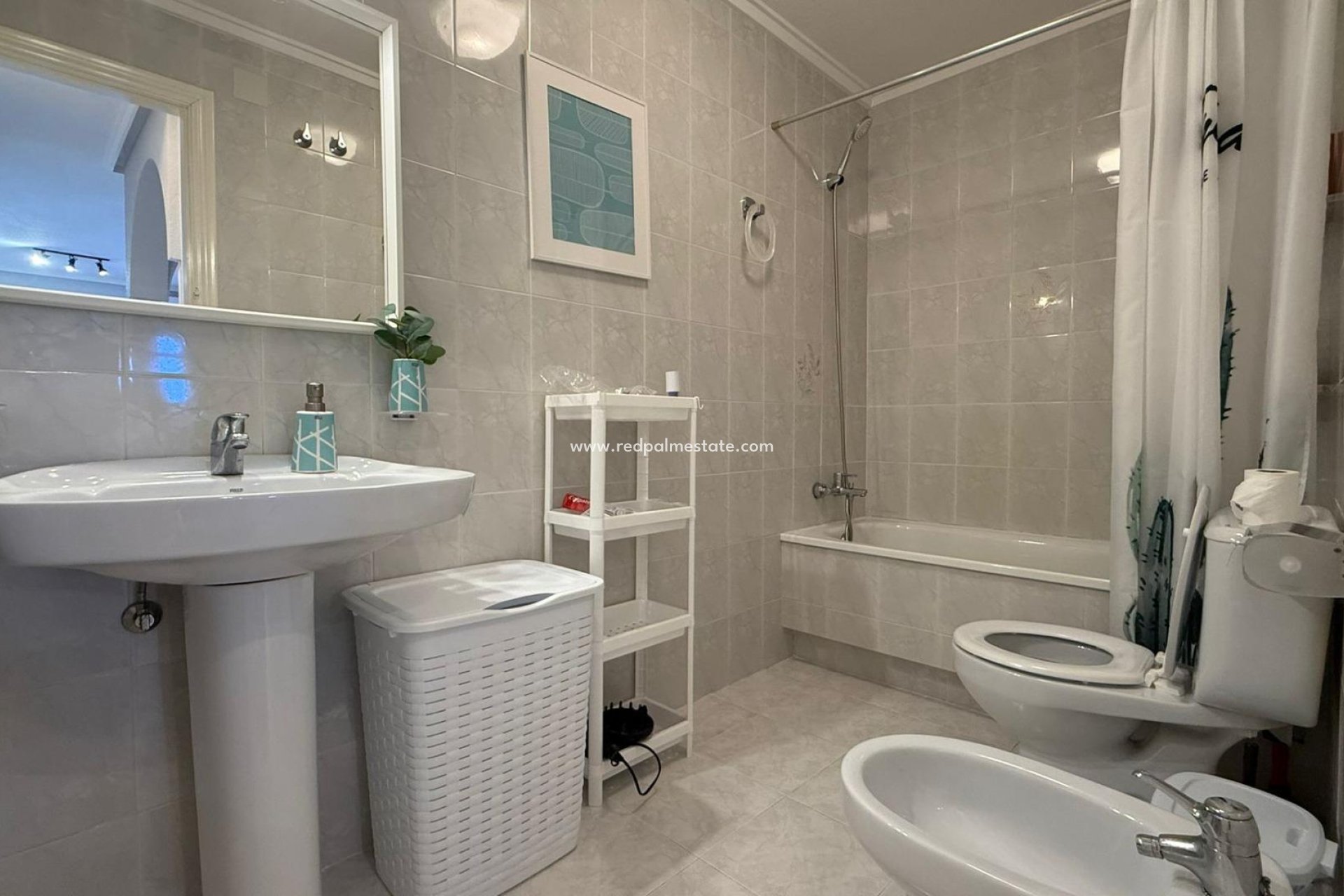 Återförsäljning - Bungalow -
Torrevieja - Punta prima