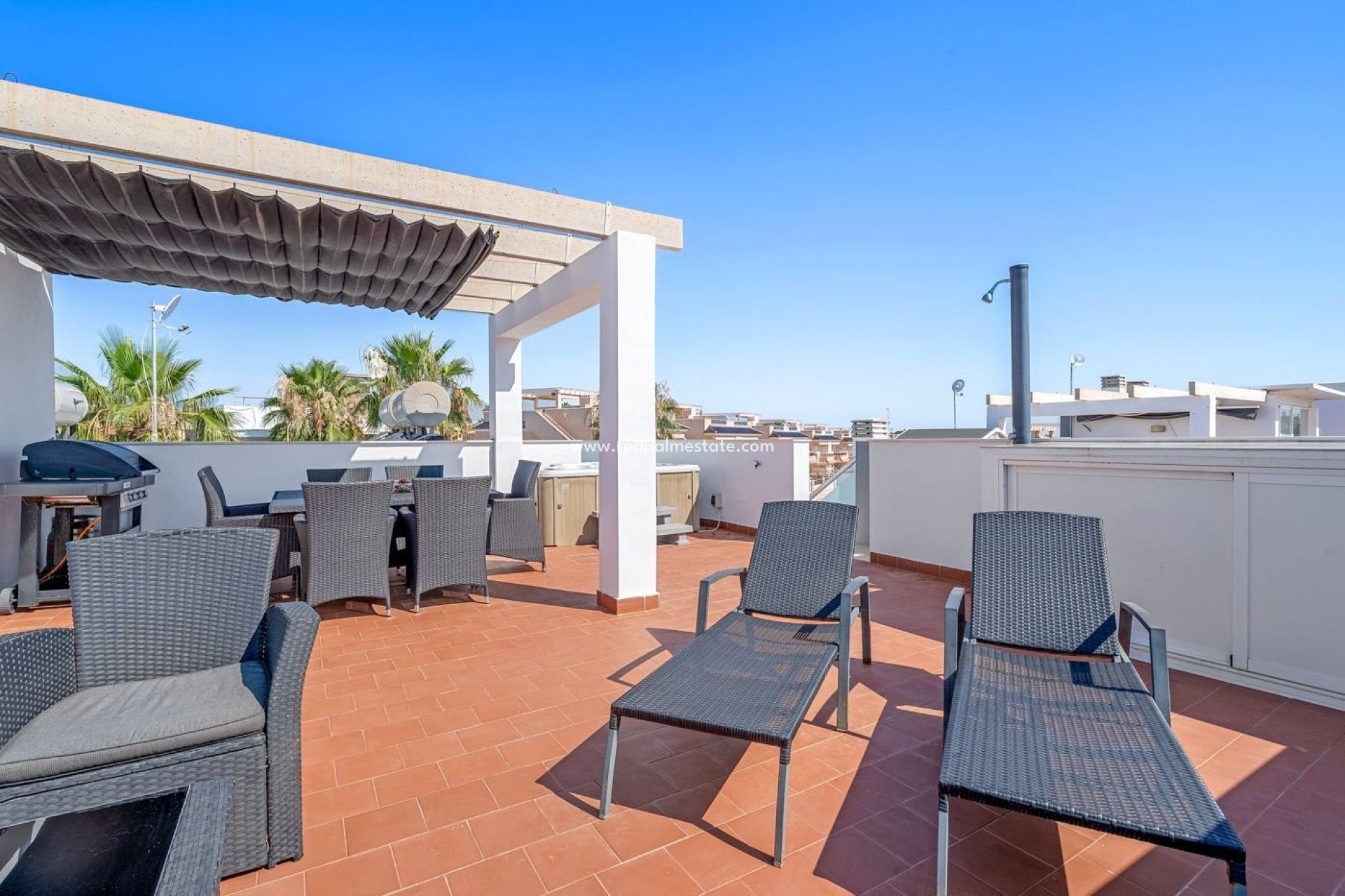 Återförsäljning - Bungalow -
Torrevieja - Punta prima