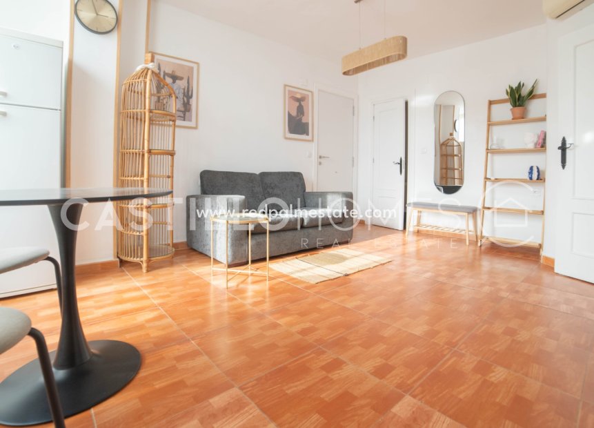 Återförsäljning - Bungalow -
Torrevieja - Punta prima