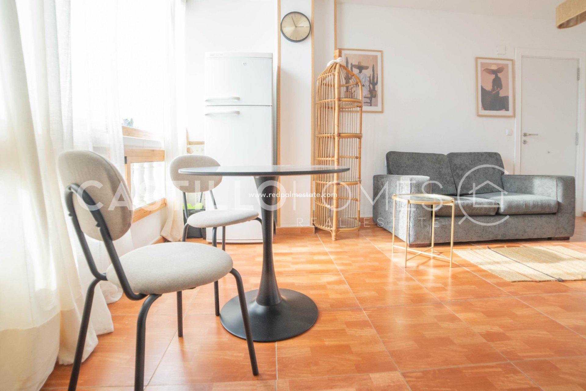 Återförsäljning - Bungalow -
Torrevieja - Punta prima