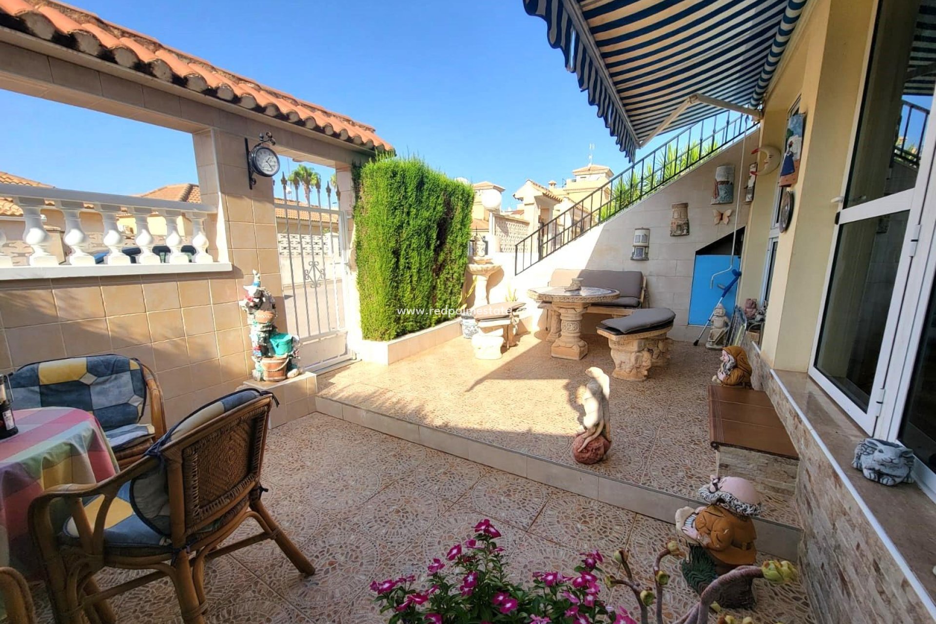 Återförsäljning - Bungalow -
Torrevieja - Rosaleda-los frutales