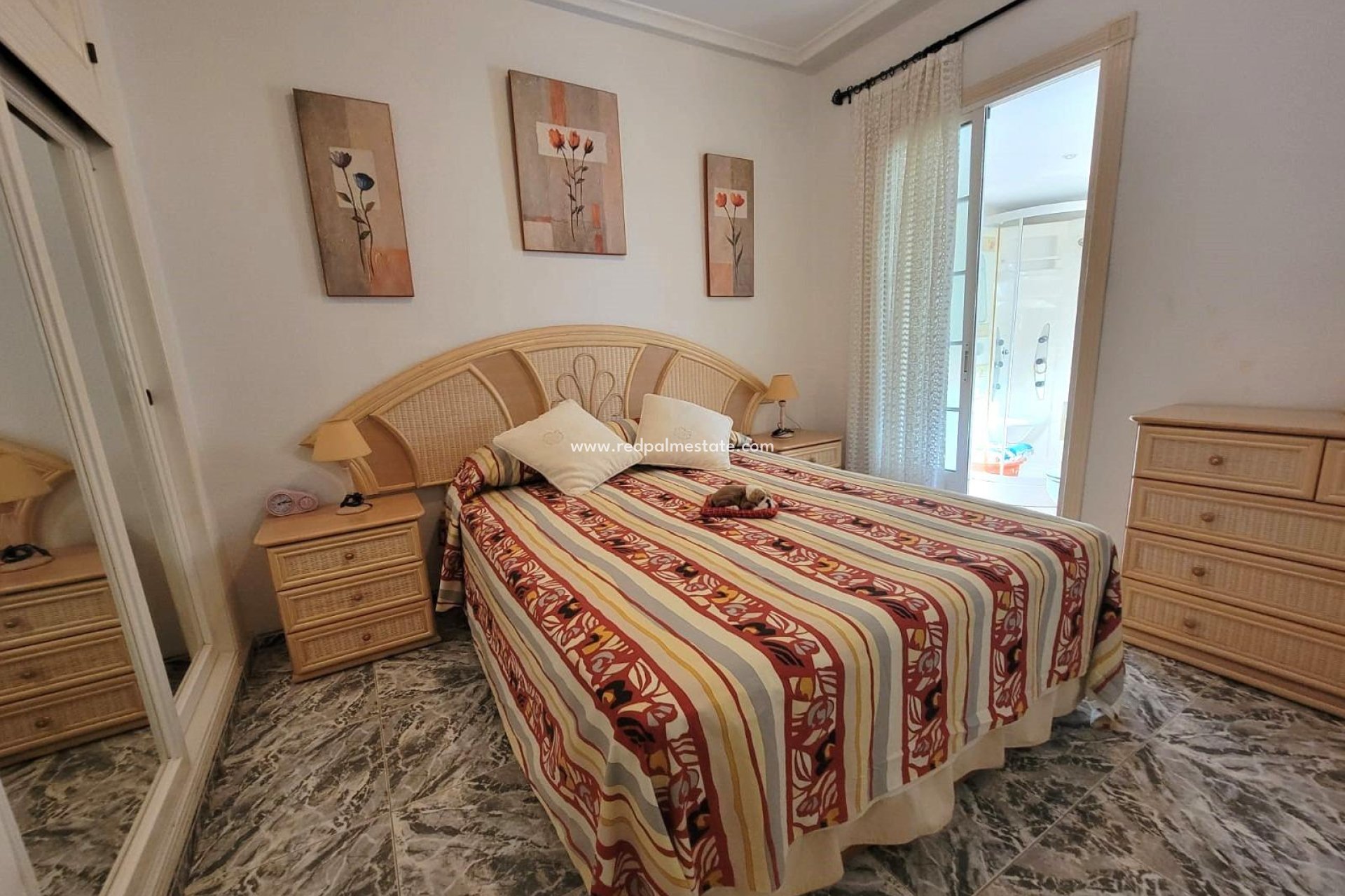 Återförsäljning - Bungalow -
Torrevieja - Rosaleda-los frutales