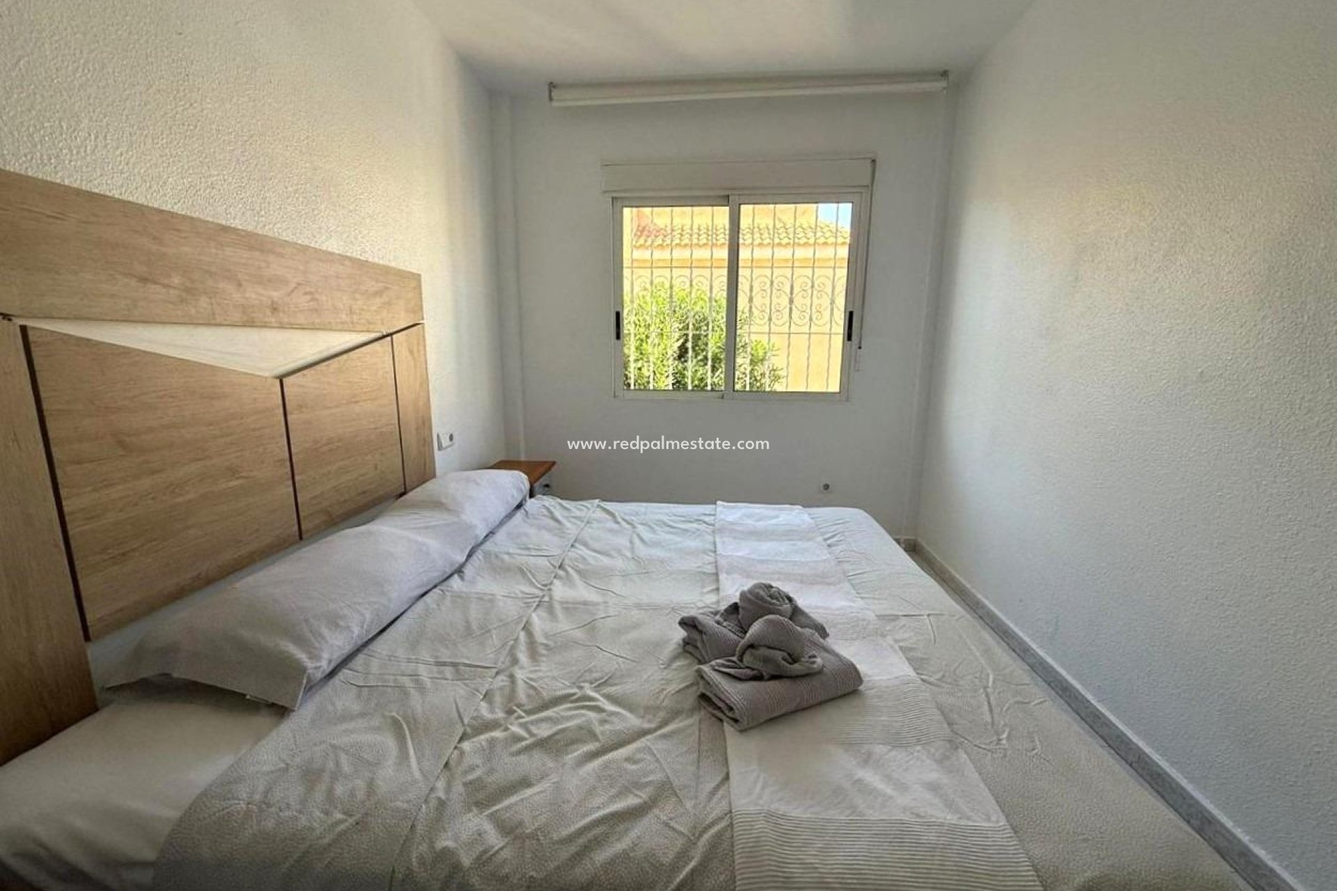 Återförsäljning - Bungalow -
Torrevieja - Rosaleda-los frutales