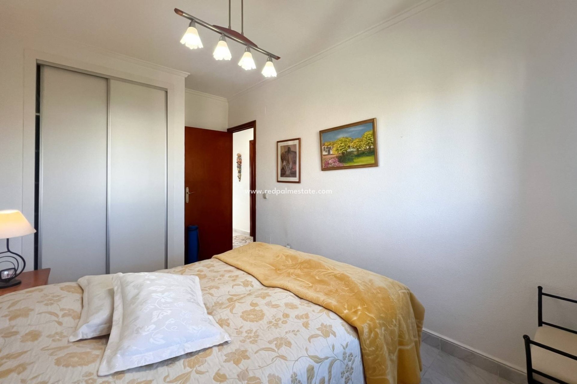 Återförsäljning - Bungalow -
Torrevieja - Rosaleda-los frutales