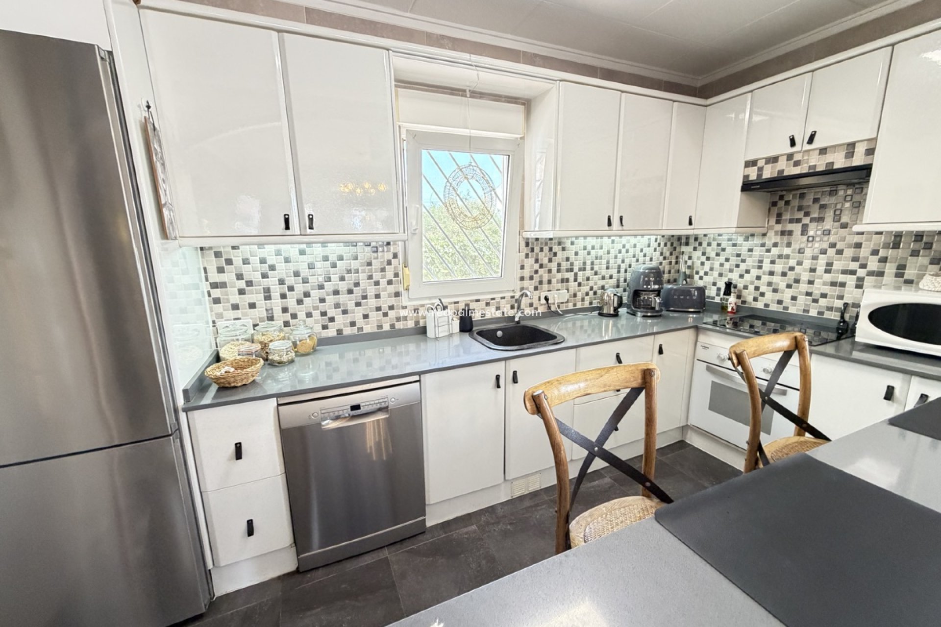 Återförsäljning - Bungalow -
Torrevieja - San Luis
