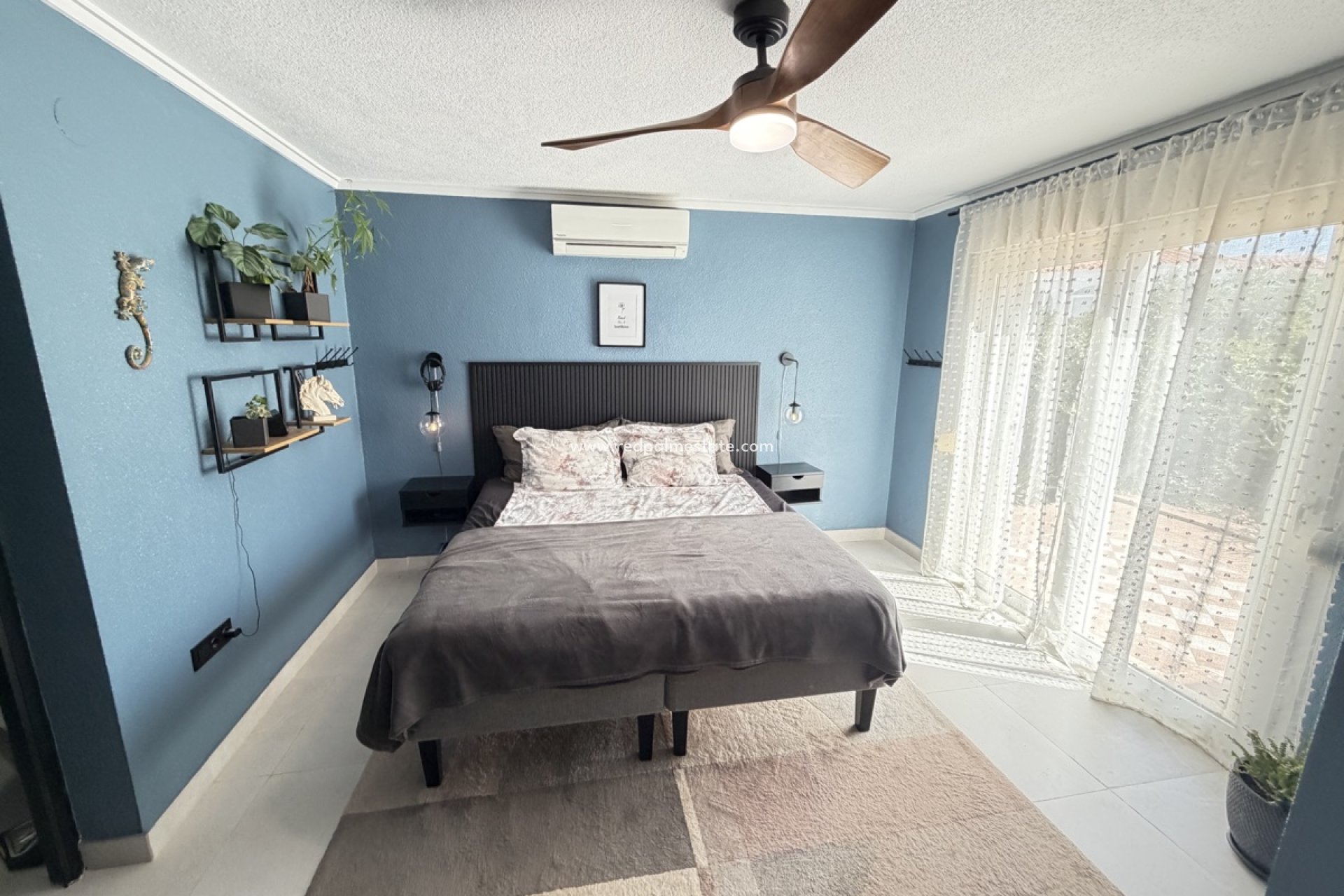 Återförsäljning - Bungalow -
Torrevieja - San Luis