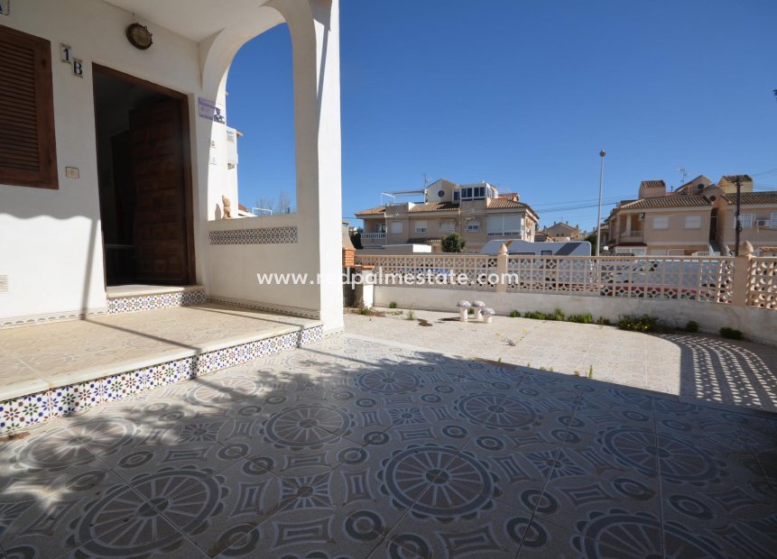 Återförsäljning - Bungalow -
Torrevieja - Torreblanca