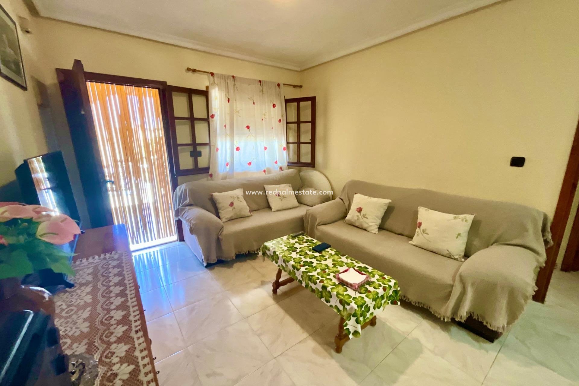 Återförsäljning - Bungalow -
Torrevieja - Torreblanca