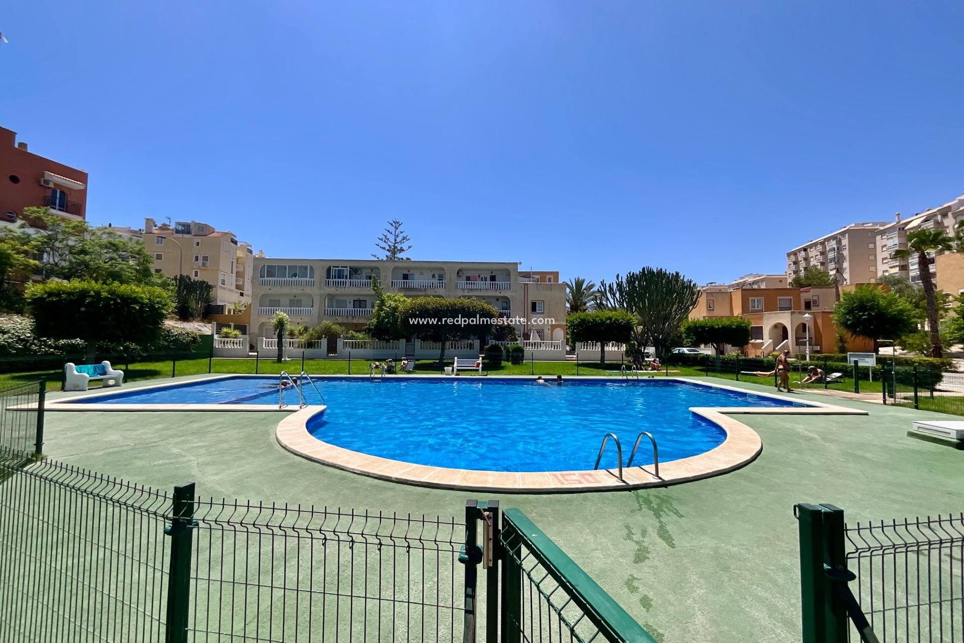 Återförsäljning - Bungalow -
Torrevieja - Torreblanca