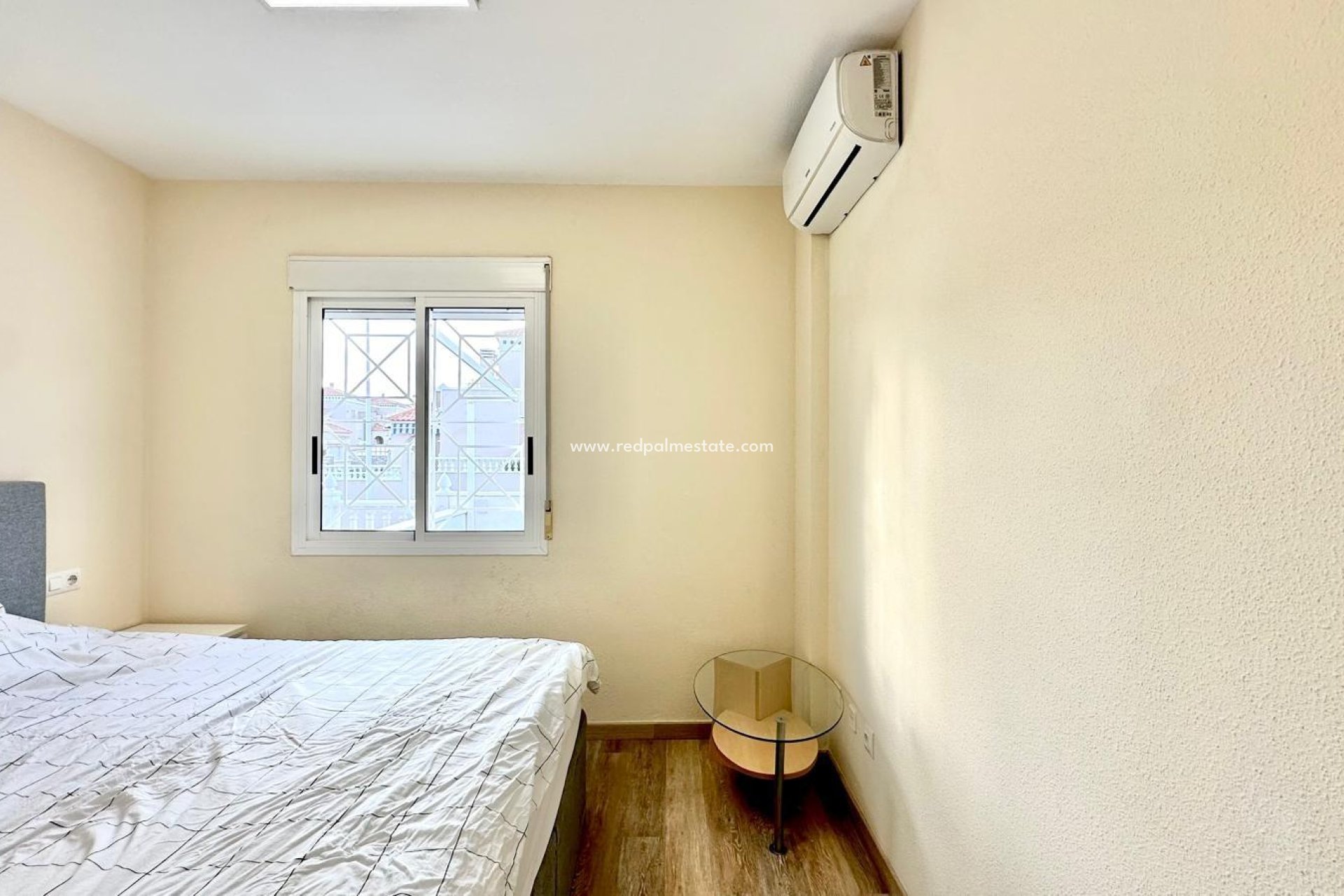 Återförsäljning - Bungalow -
Torrevieja - Torreblanca