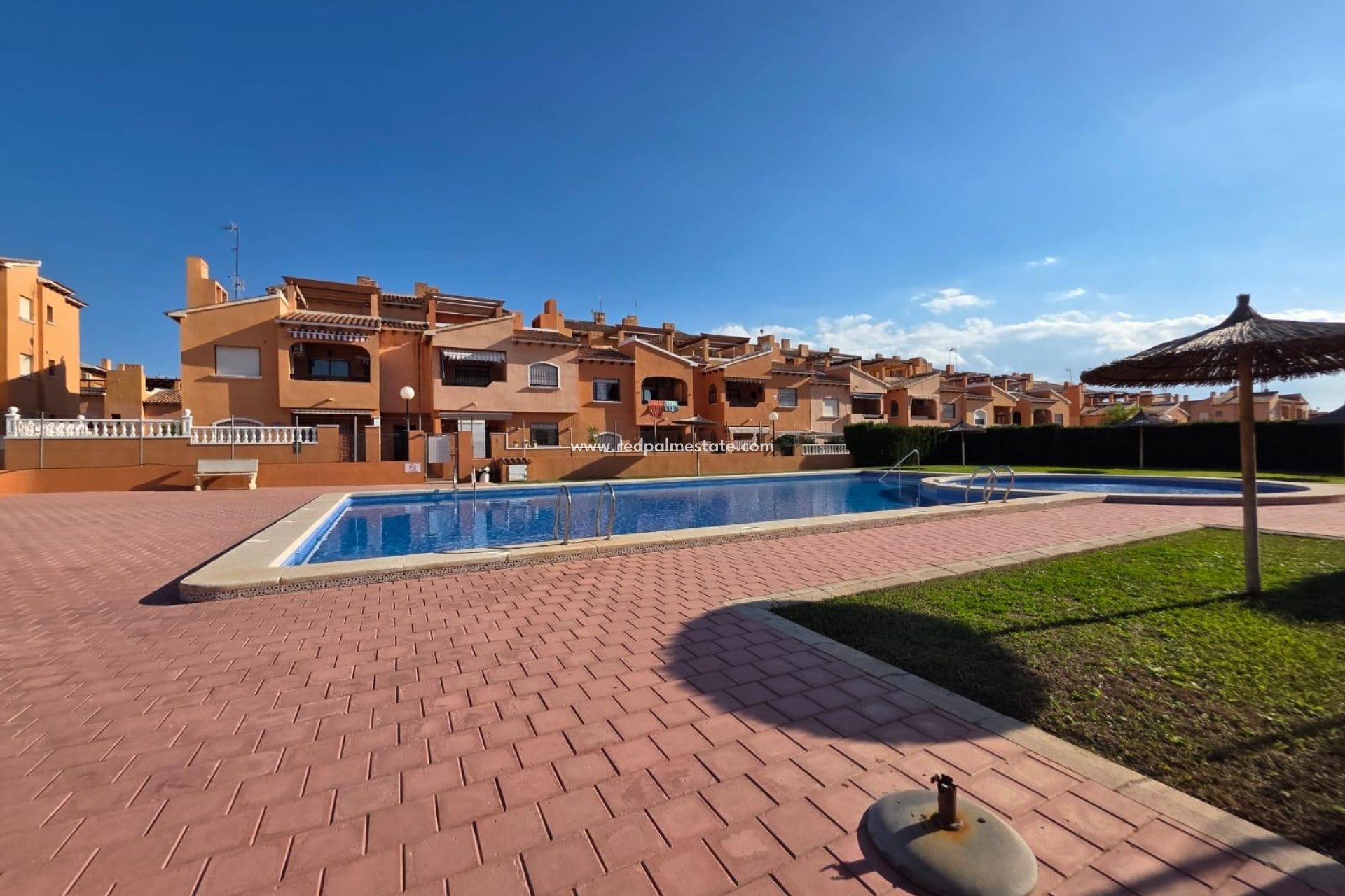 Återförsäljning - Bungalow -
Torrevieja - Zona Los Frutales
