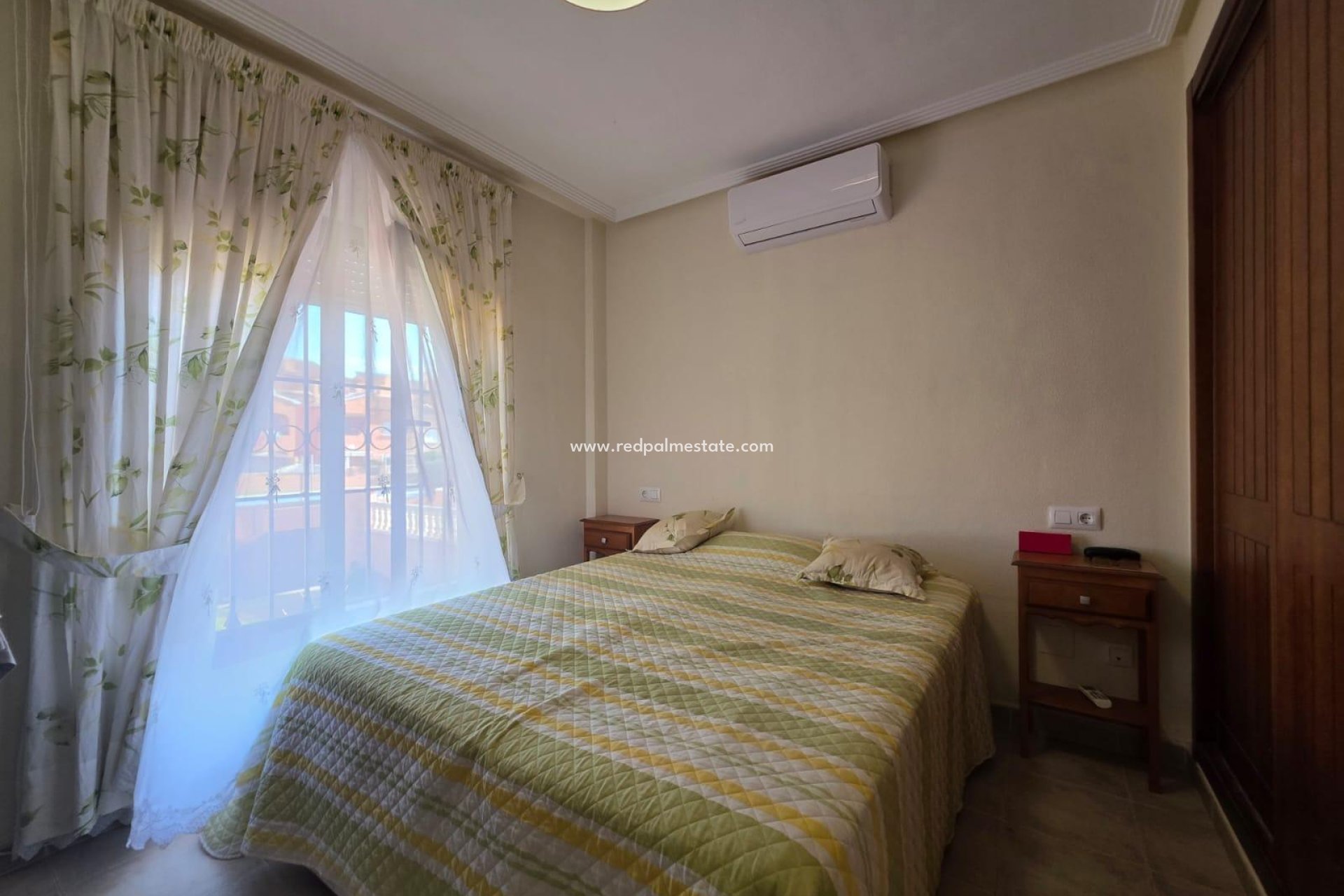 Återförsäljning - Bungalow -
Torrevieja - Zona Los Frutales