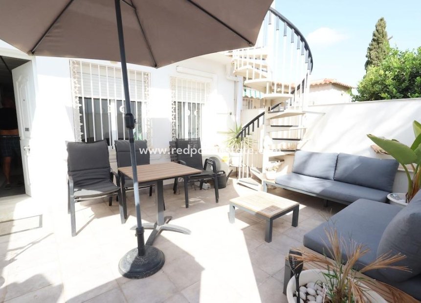 Återförsäljning - Bungalow -
Torrevieja
