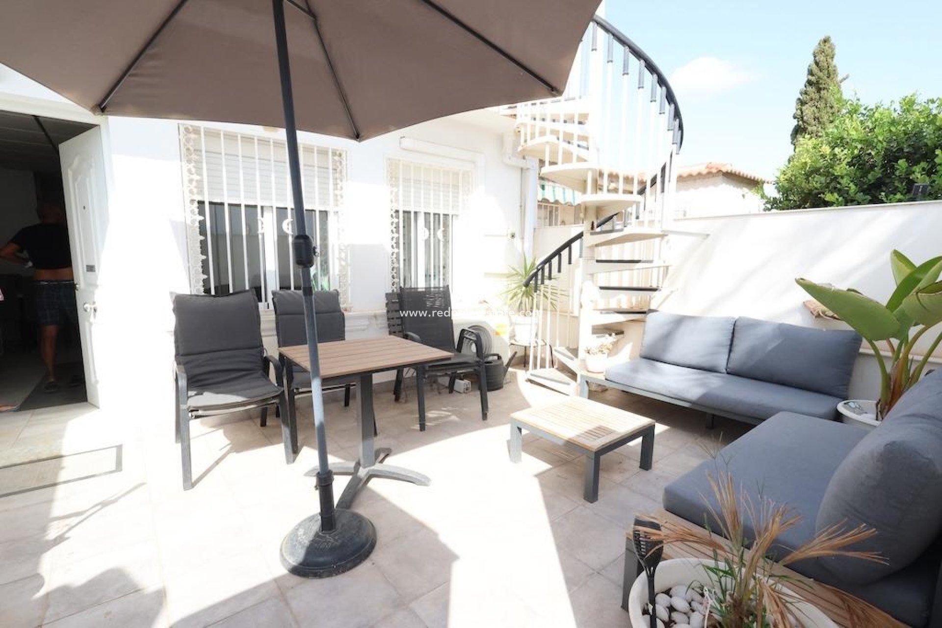 Återförsäljning - Bungalow -
Torrevieja
