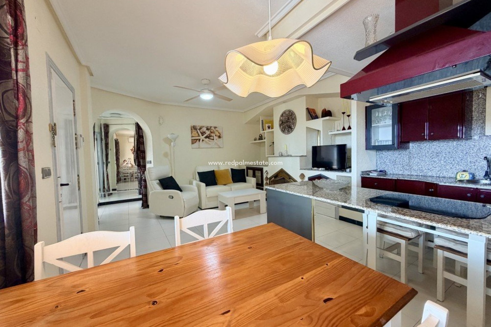 Återförsäljning - Bungalow -
Torrevieja