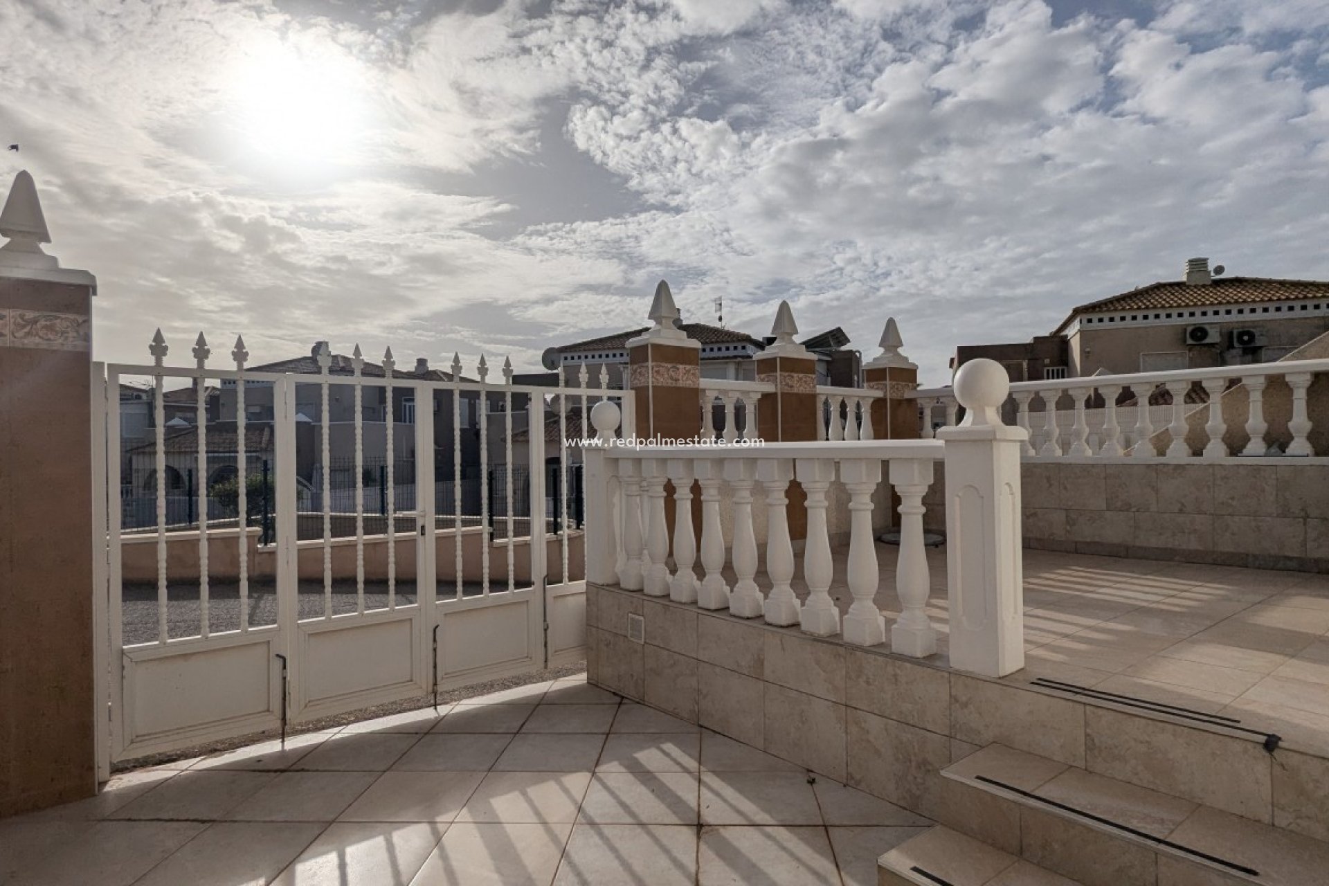 Återförsäljning - Bungalow -
Torrevieja