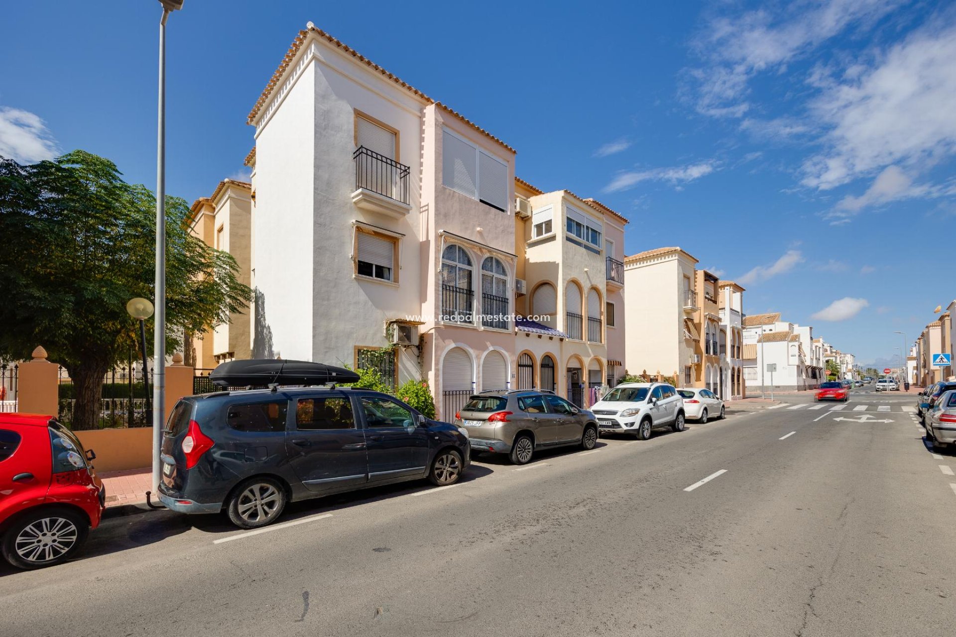 Återförsäljning - Bungalow -
Torrevieja