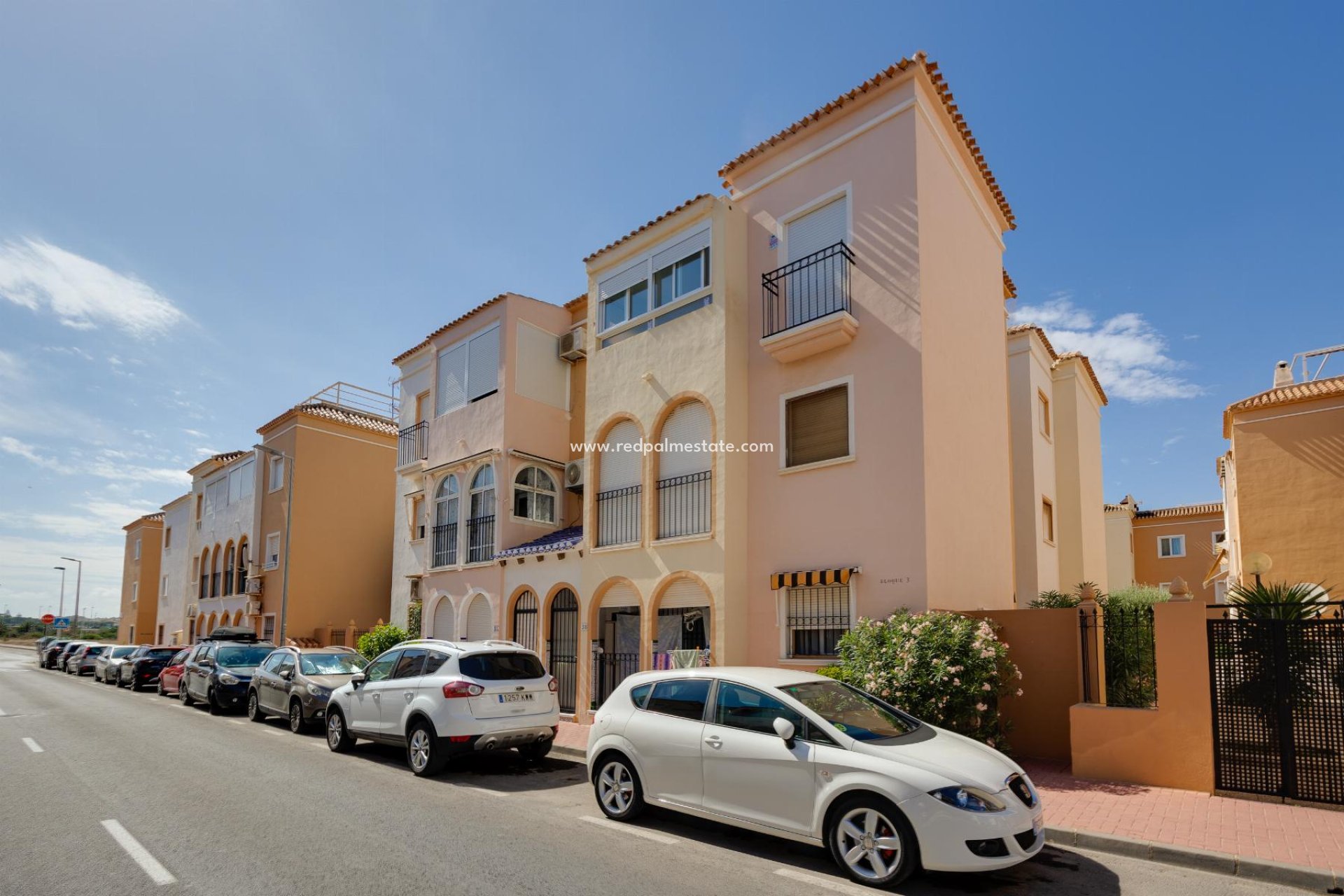 Återförsäljning - Bungalow -
Torrevieja