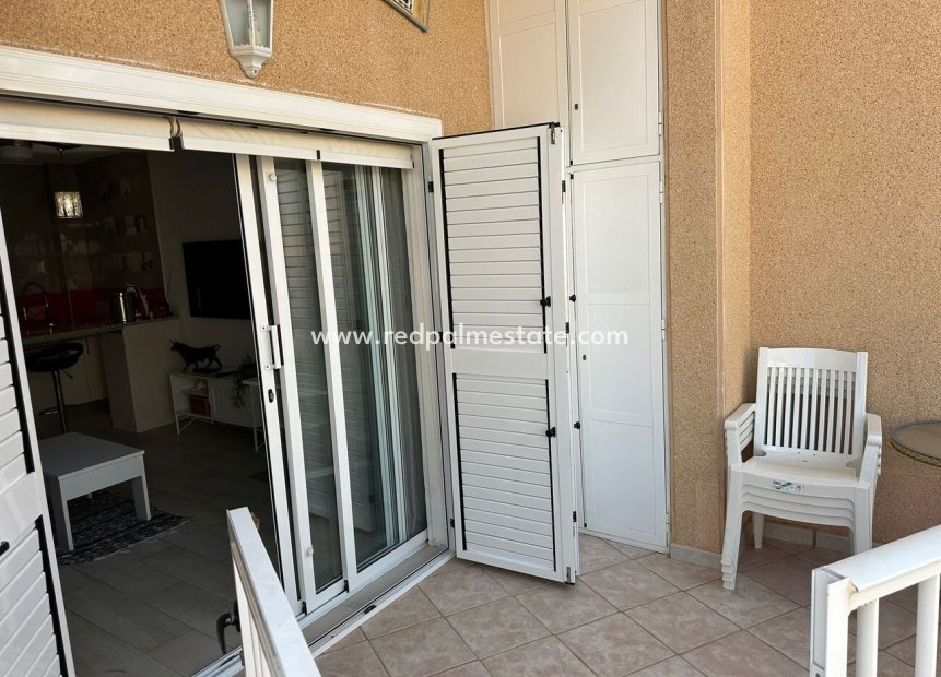 Återförsäljning - Bungalow -
Torrevieja