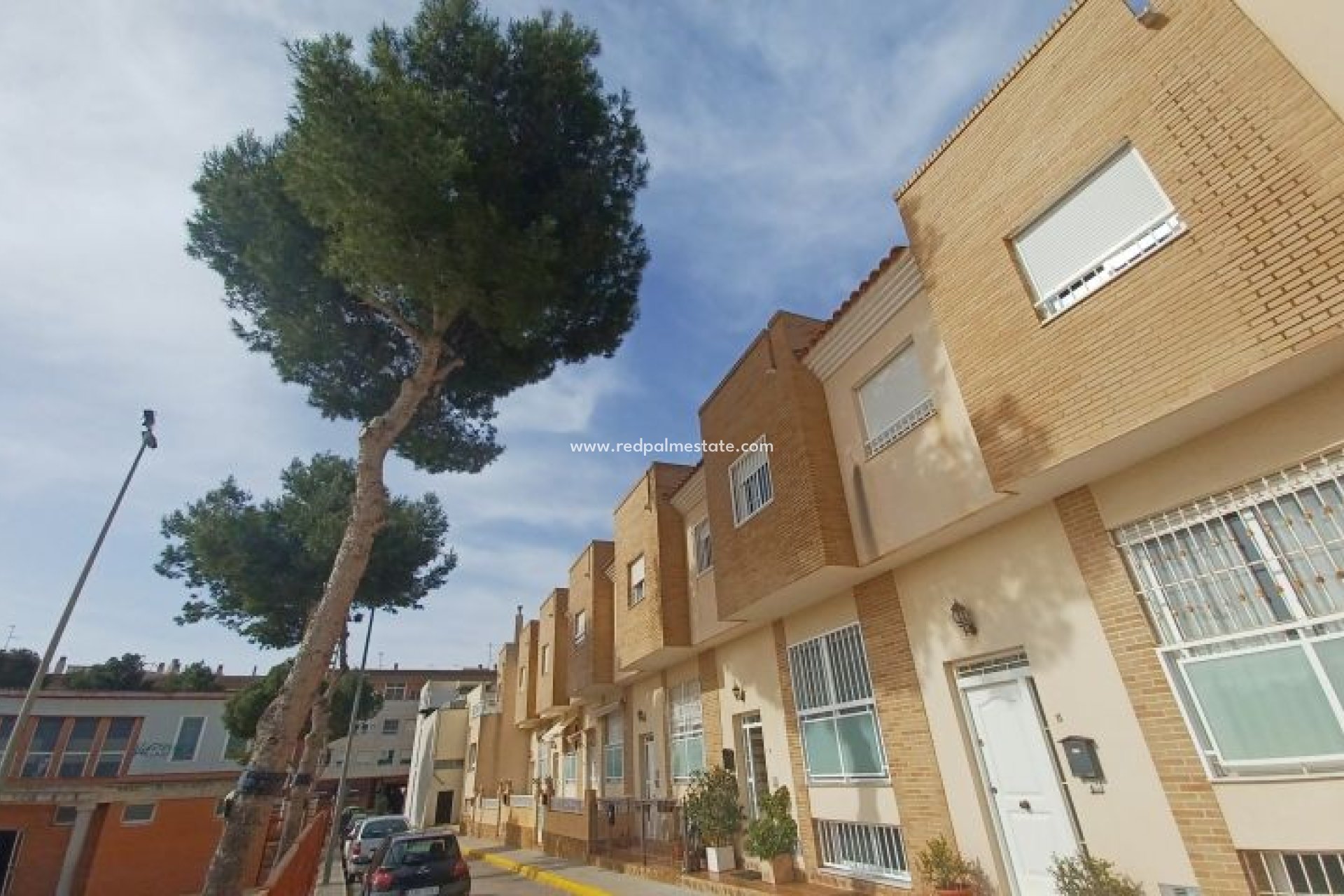 Återförsäljning - Duplex -
Montesinos - Costa Blanca