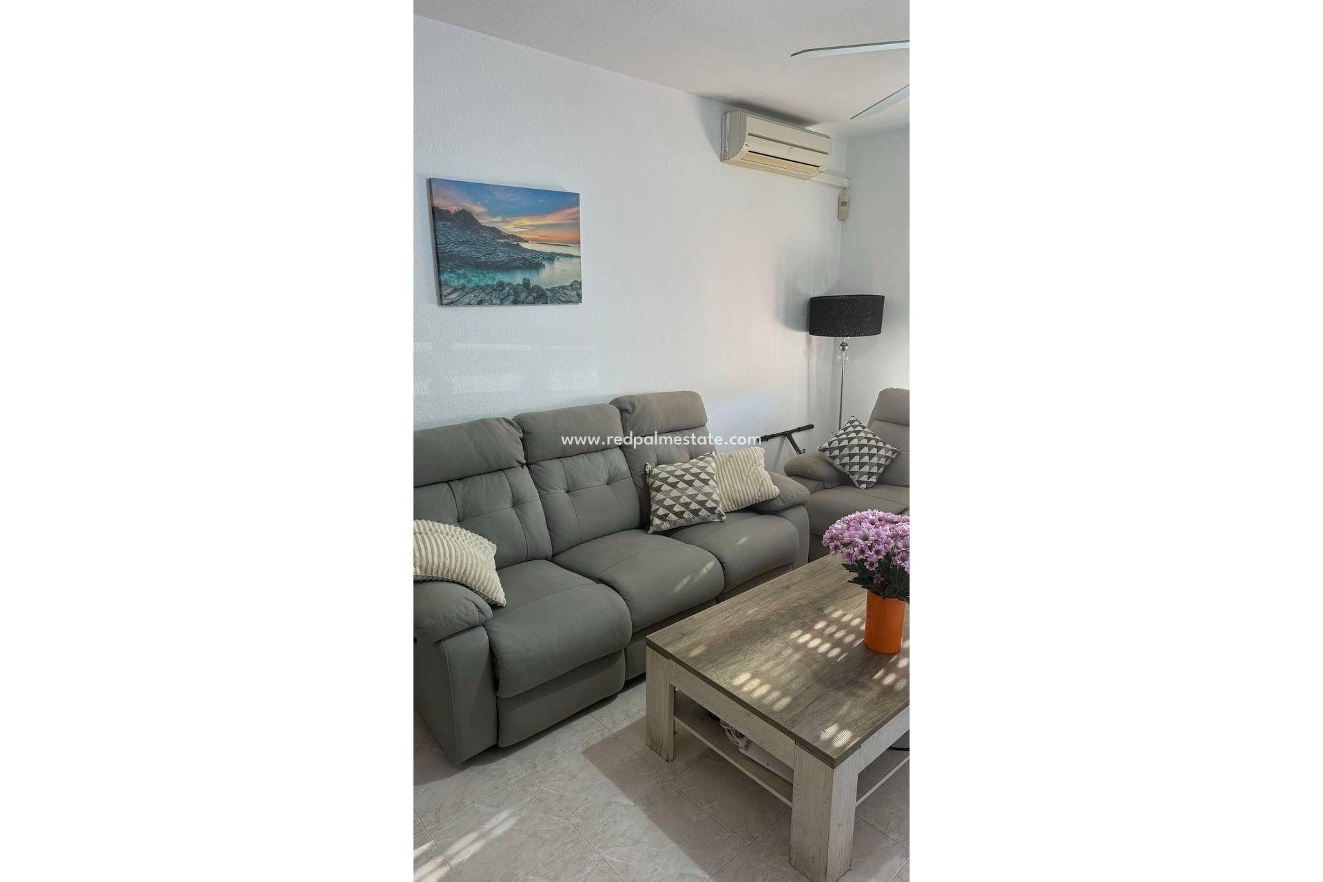 Återförsäljning - Duplex -
Orihuela Costa - La Ceñuela