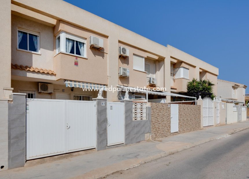 Återförsäljning - Duplex -
Torrevieja - Aguas Nuevas 2