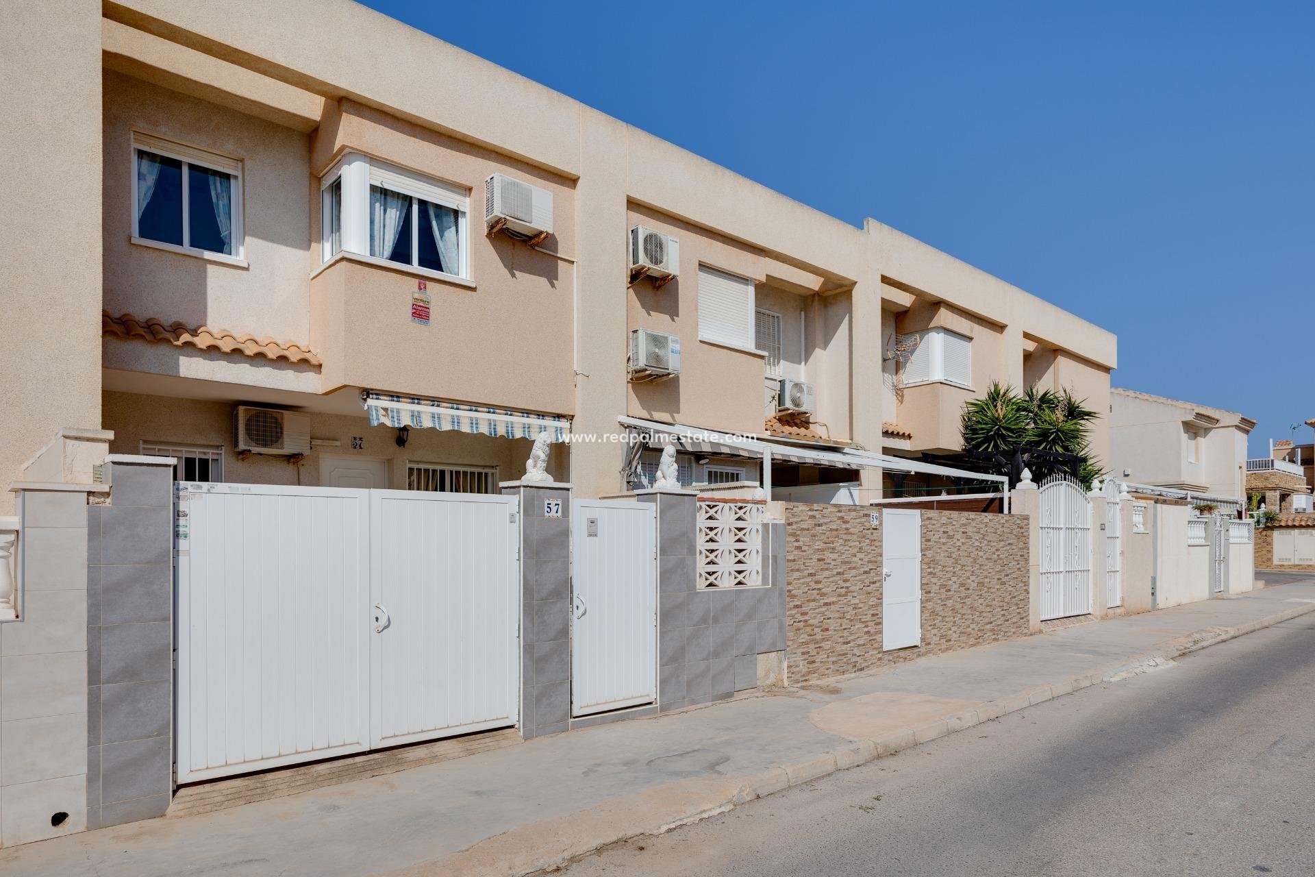 Återförsäljning - Duplex -
Torrevieja - Aguas Nuevas 2