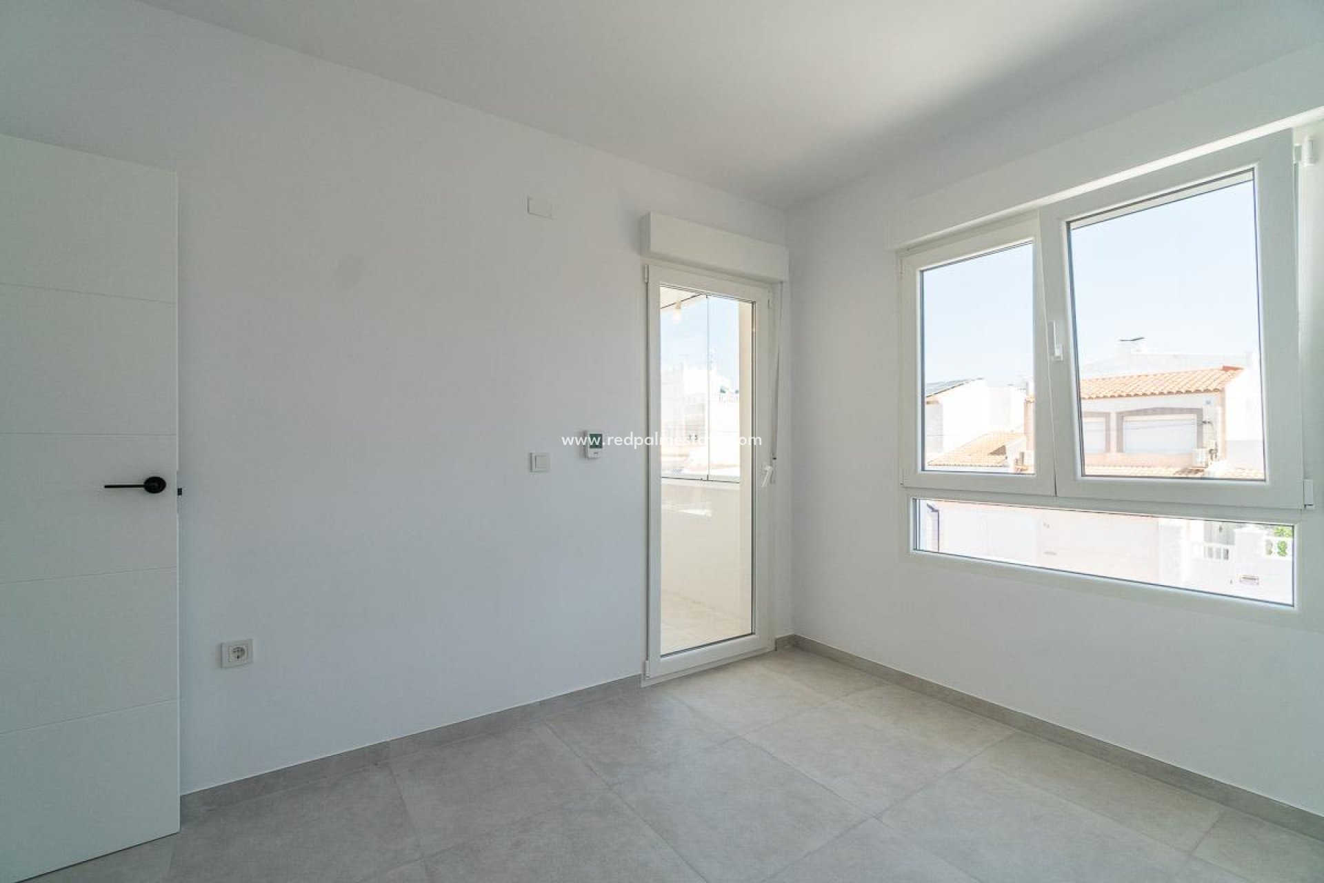 Återförsäljning - Duplex -
Torrevieja - Aguas Nuevas