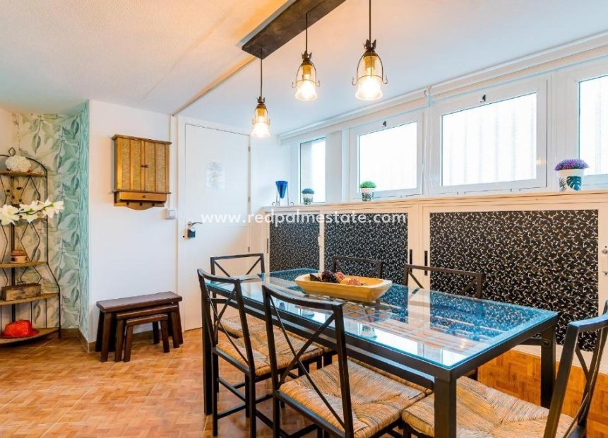 Återförsäljning - Duplex -
Torrevieja - El Acequión - Los Náufragos