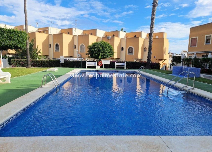 Återförsäljning - Duplex -
Torrevieja - La Mata