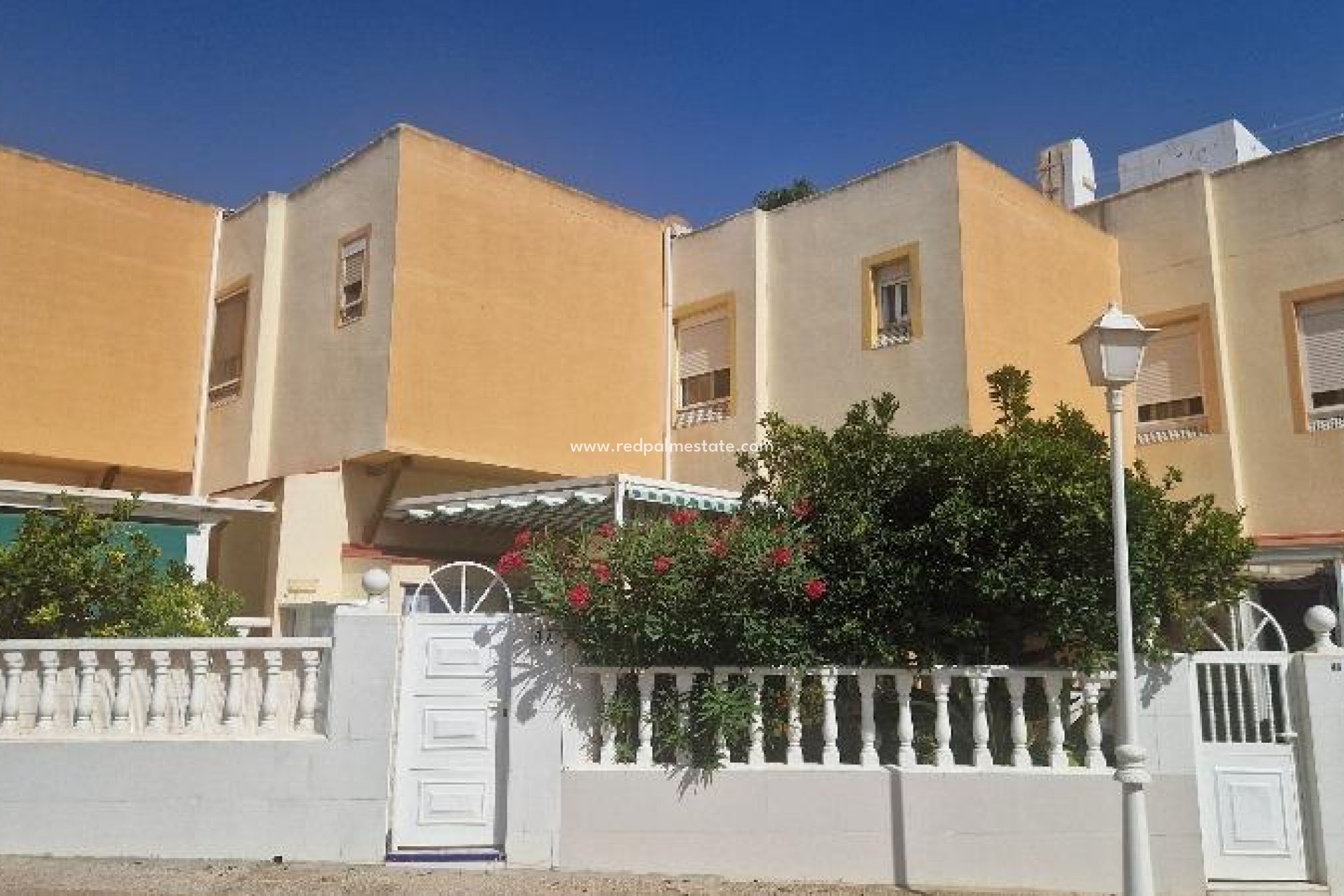 Återförsäljning - Duplex -
Torrevieja - La Mata