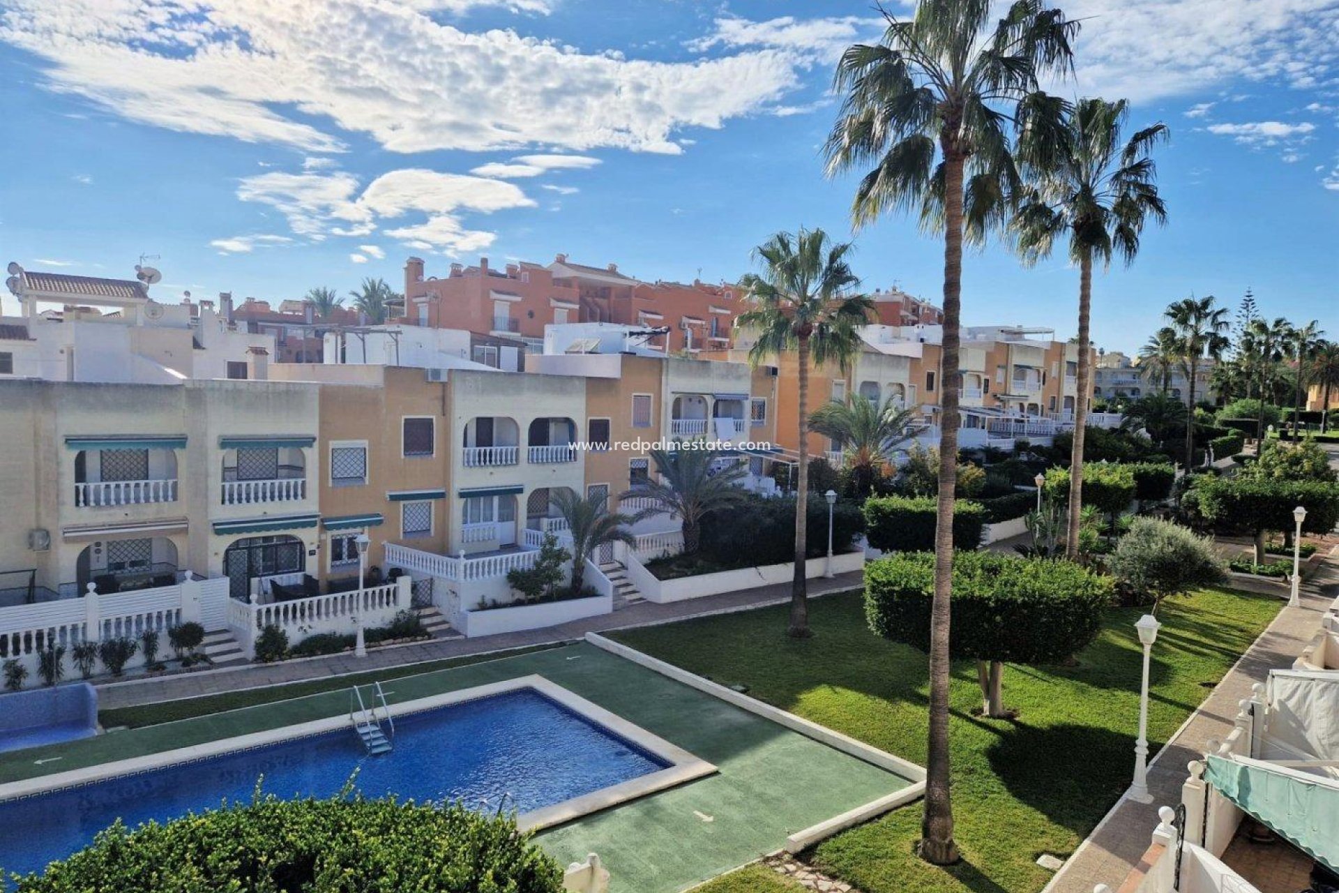 Återförsäljning - Duplex -
Torrevieja - La Mata